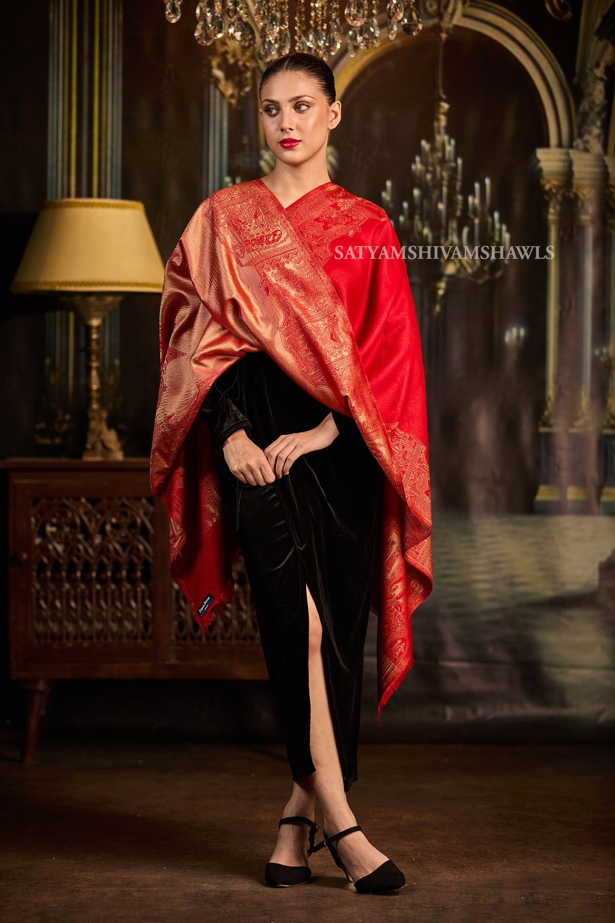 Moonlight Golden Darbar Border Reversible Stole