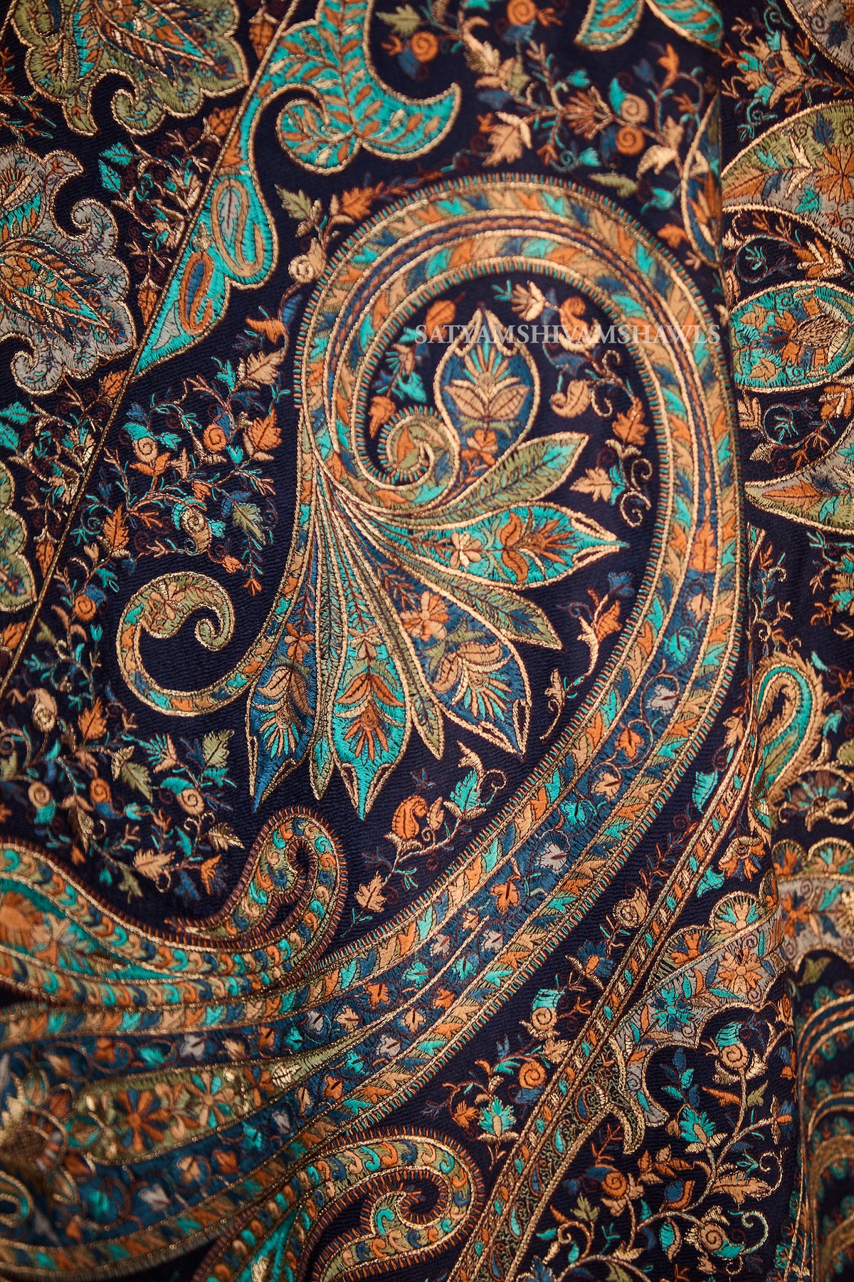 Mens extra fine wool shawl hand zari embroidered shawl