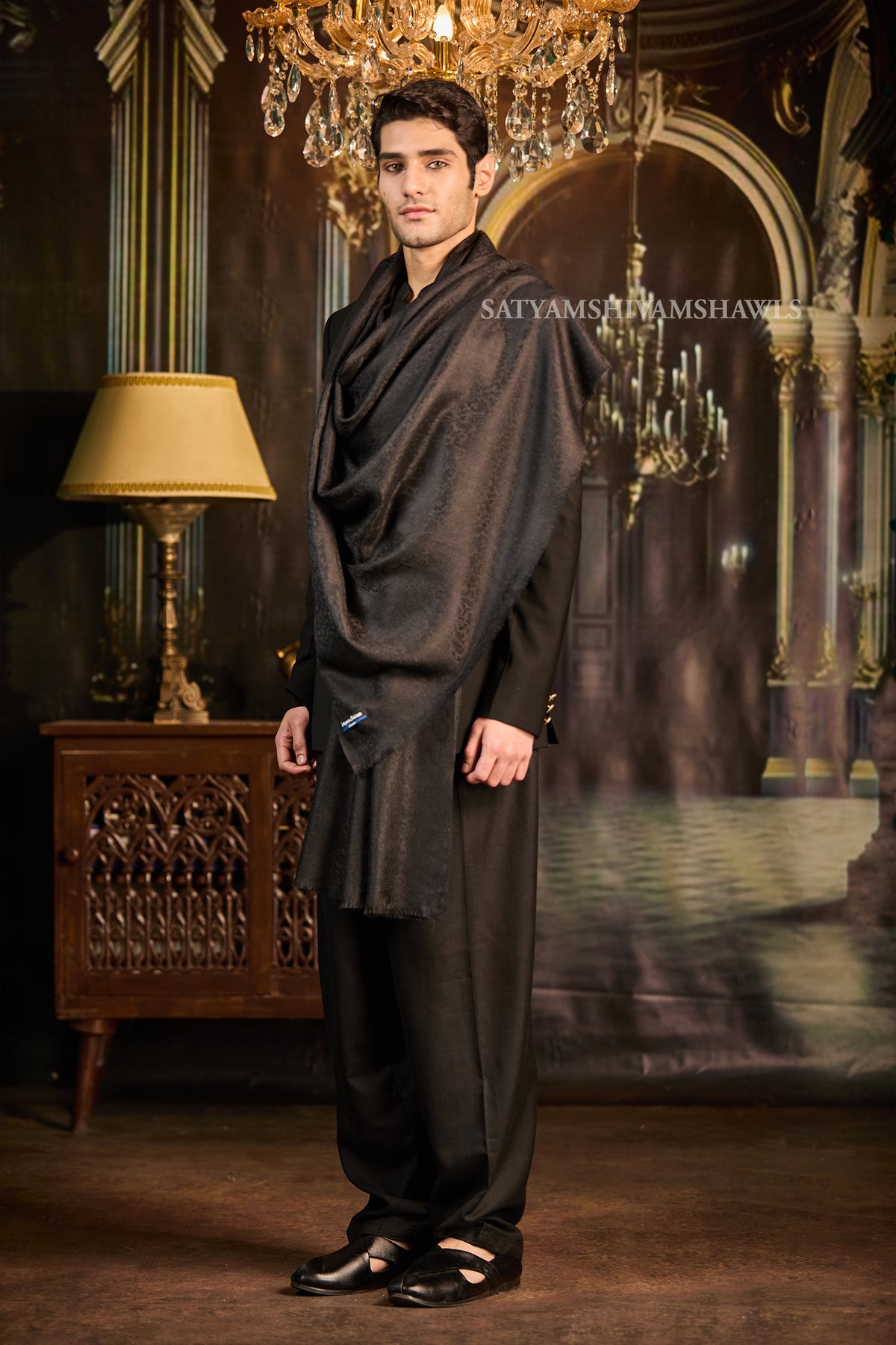 Black Luxe Self-Design Shawl