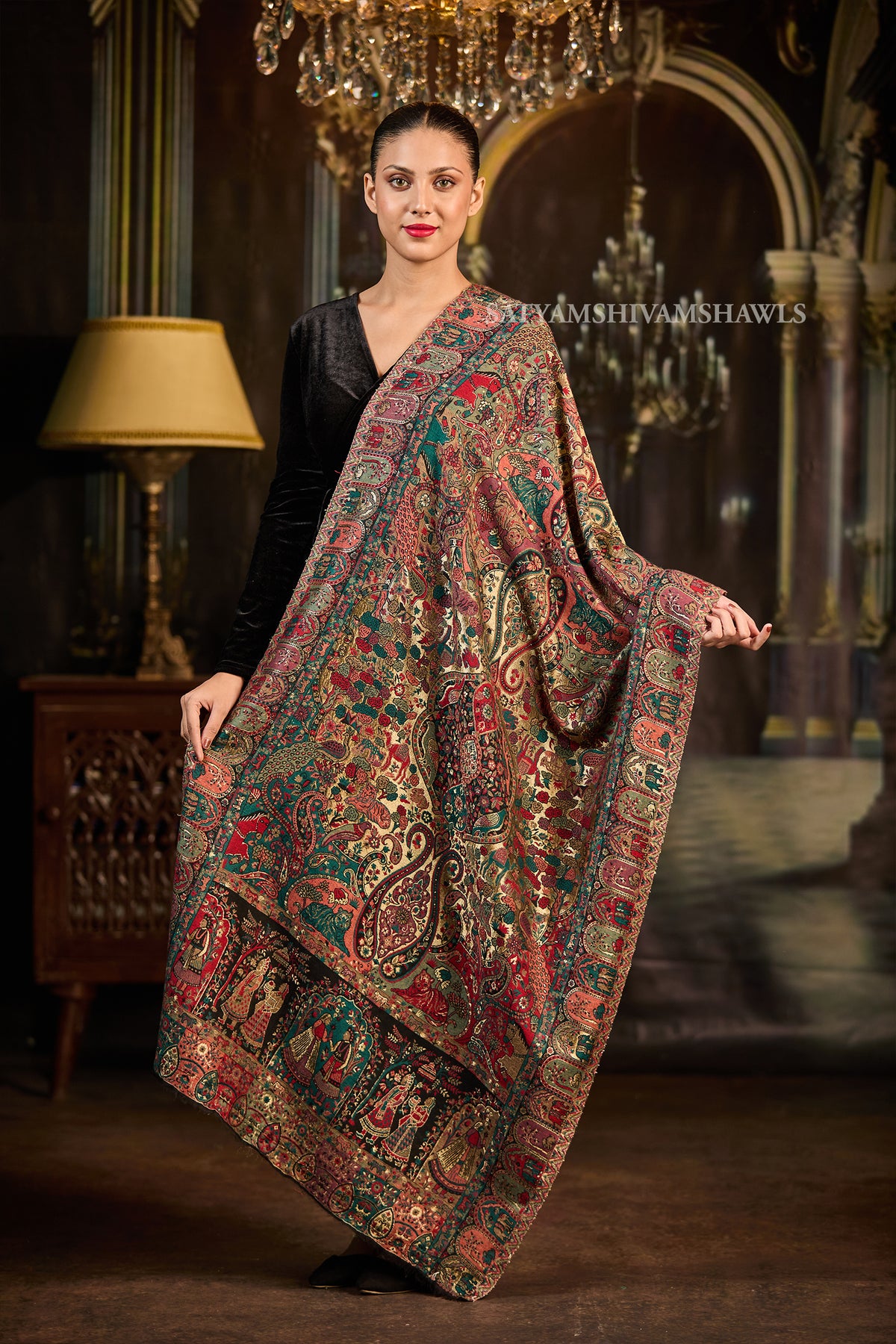 Moonlight Antique Paisley Kani Women Stole