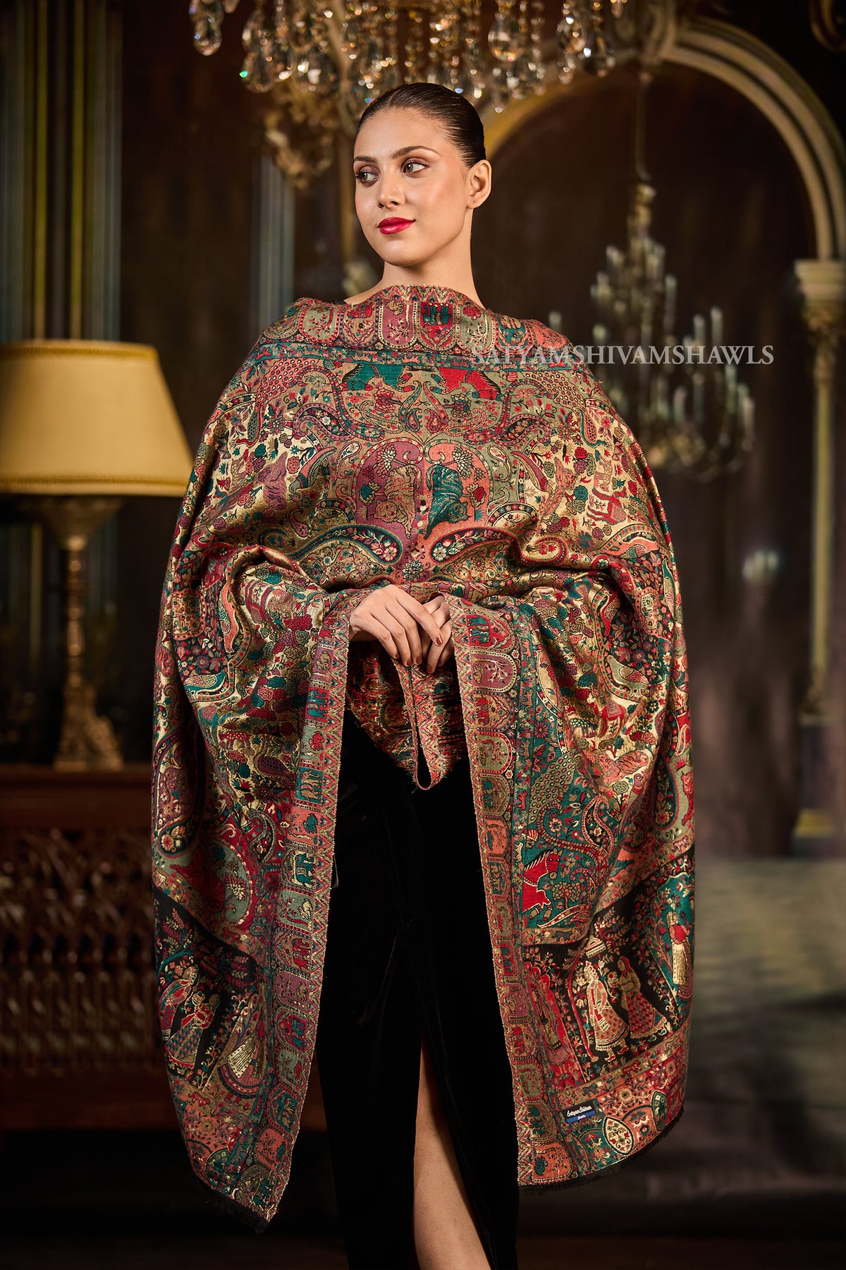 Moonlight Antique Paisley Kani Women Stole