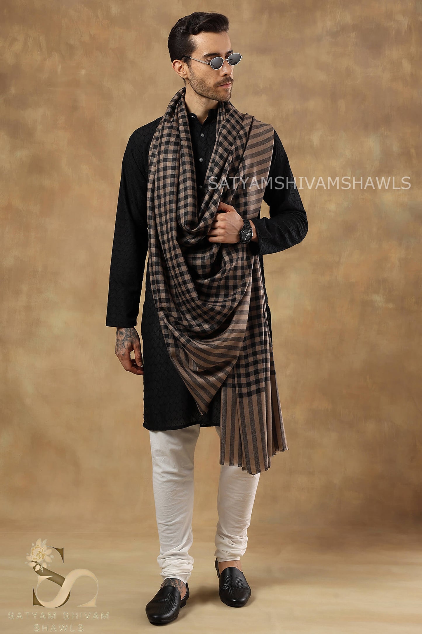 ROYAL LUXURY PASHMINA RING PASS GENTS LOHI MIST CHECK DESIGN ,BLACK TOOSH COMBINATION