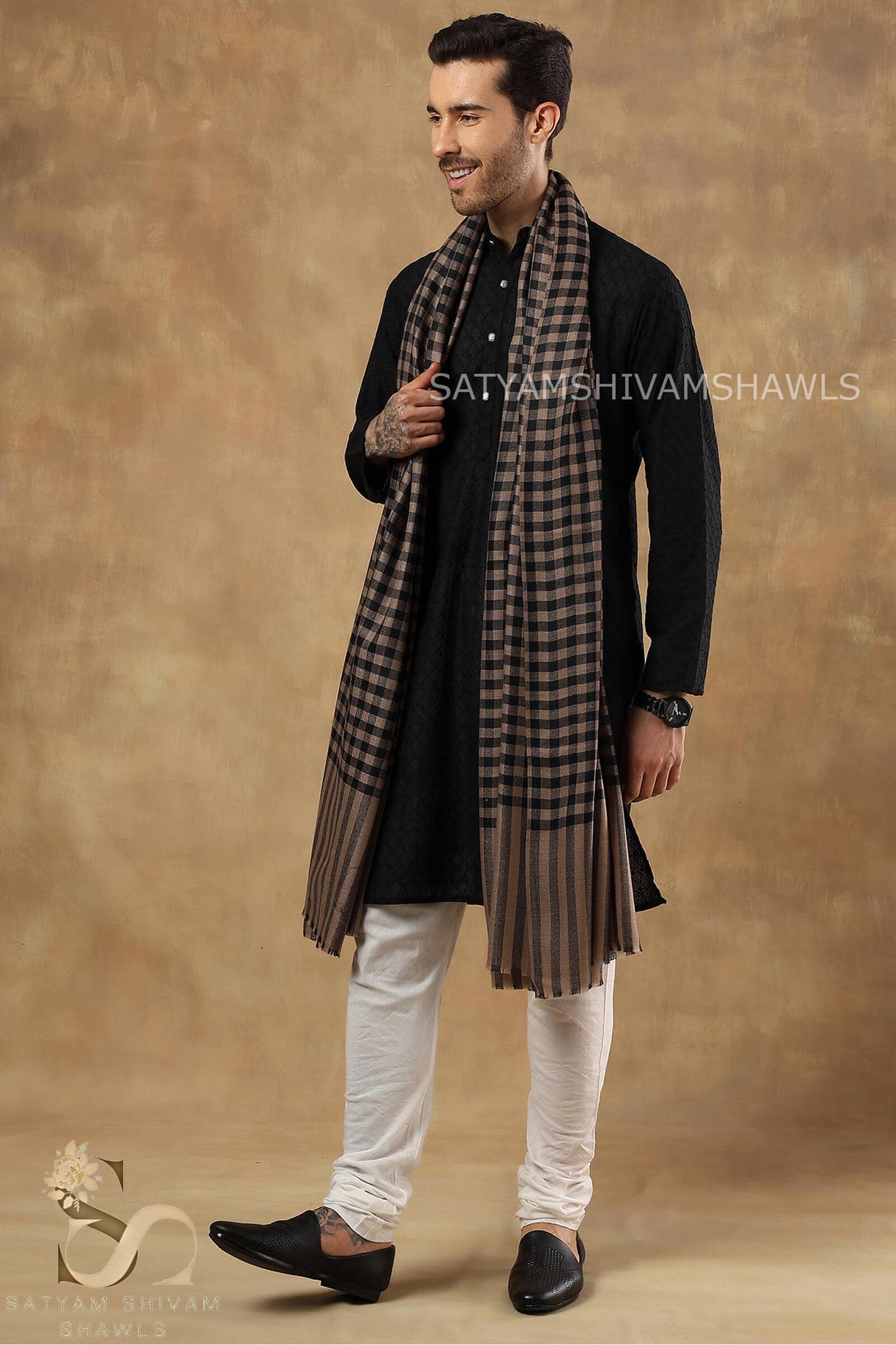 ROYAL LUXURY PASHMINA RING PASS GENTS LOHI MIST CHECK DESIGN ,BLACK TOOSH COMBINATION