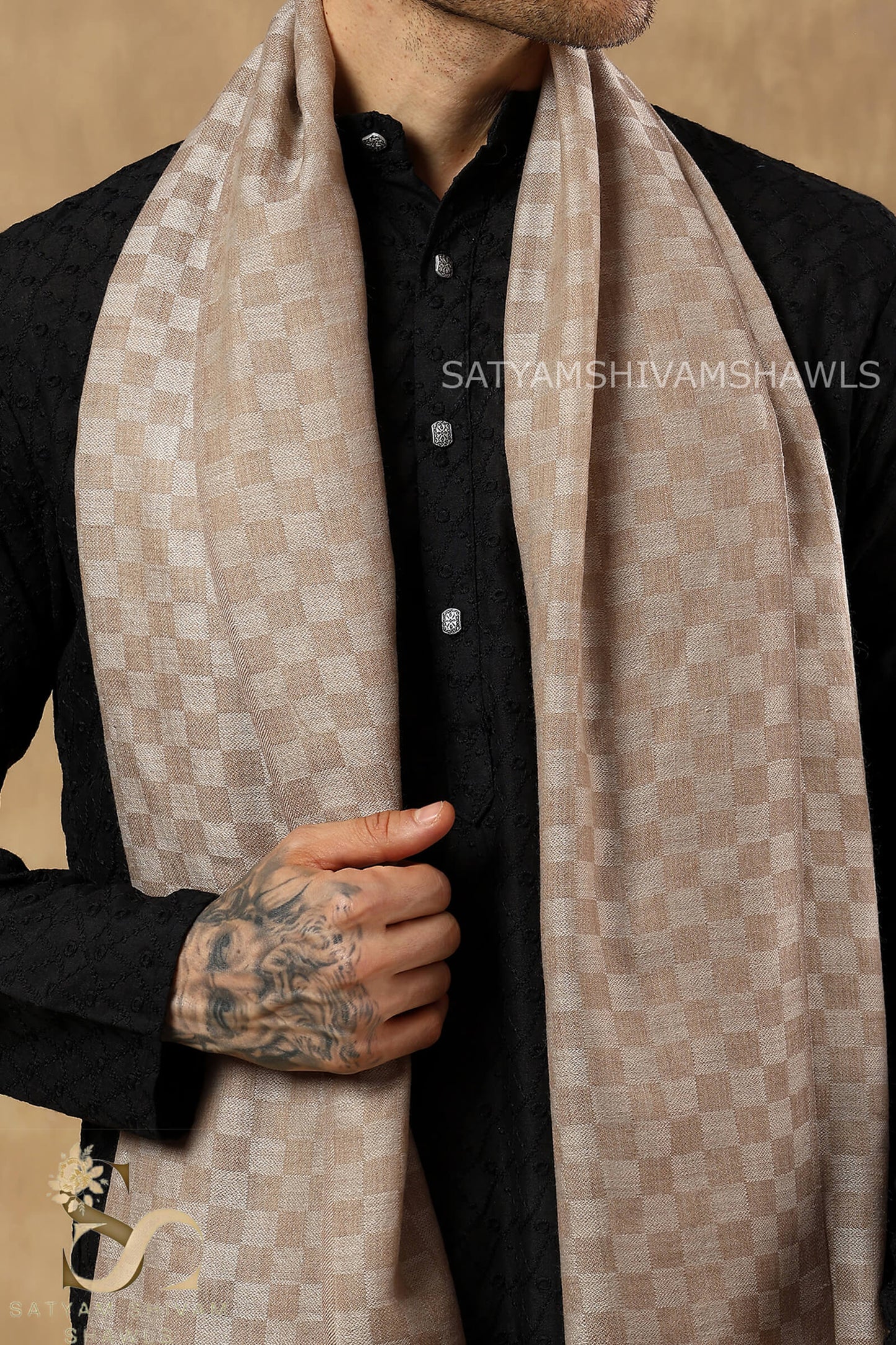 EXTRA FINE WOOL MIST CHECK MENS STOLE, CAMELTOOSH COLOUR