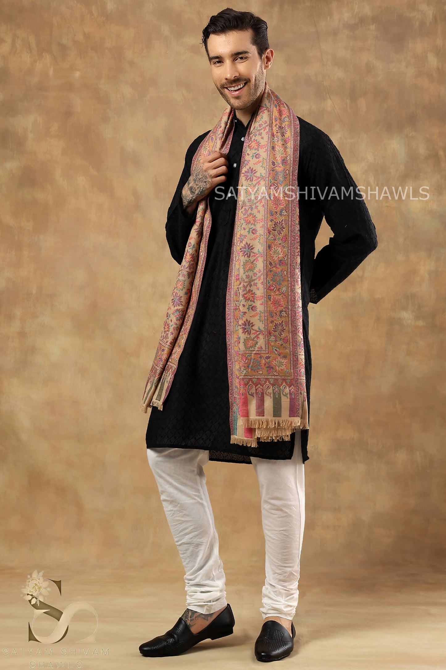 SATYAMSHIVAMSHAWLS HIS AND HER GIFT BOX(MENS WITH PURE WOOL KANI SHAWLS & WOMENS SHIKADAAR EMBROIDERY STOLE)PREMIUM GIFT BOX PACKAGING