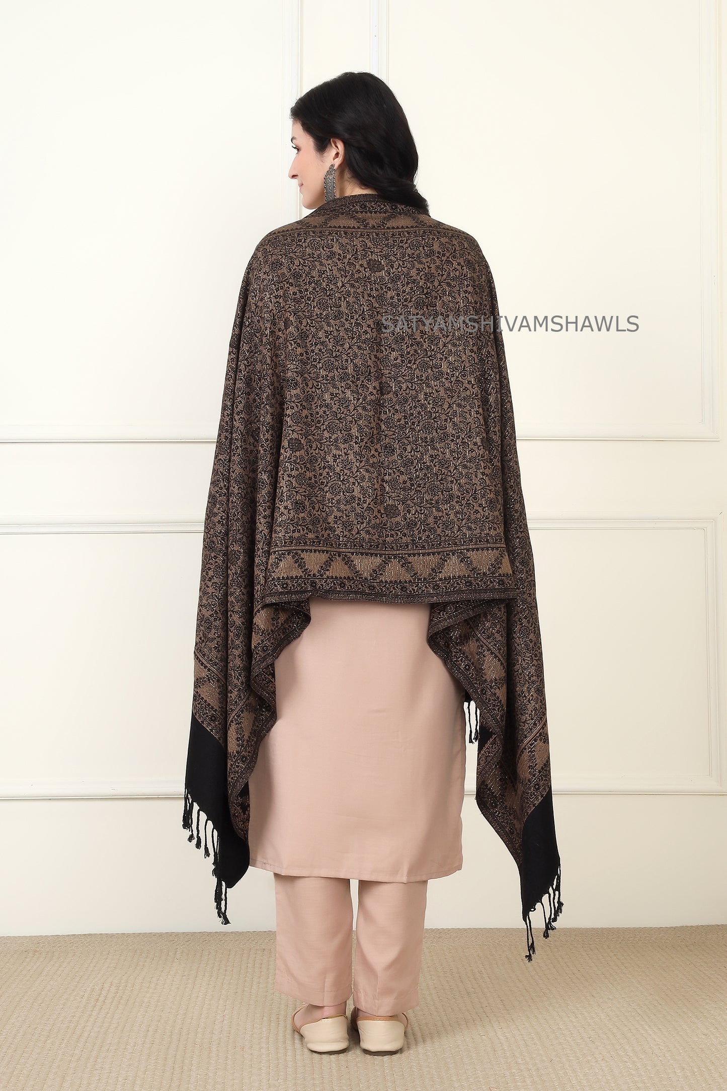 pure wool zari weaved stole,black