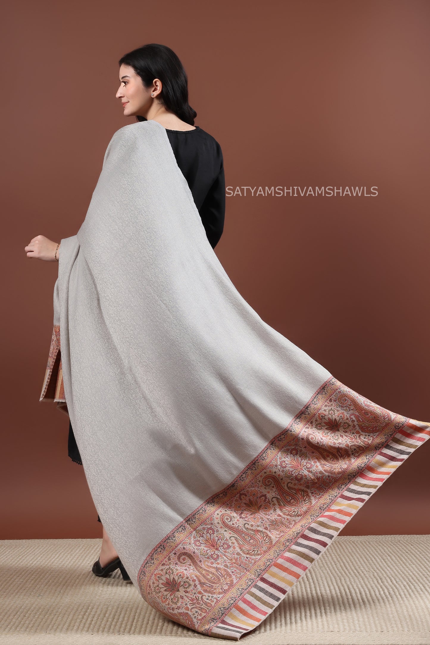 WOMENS EXTRA FINE WOOL SHAWL, WOVEN PALLA, AZTEC DESIGN,WARM AND LIGHT WEIGHT