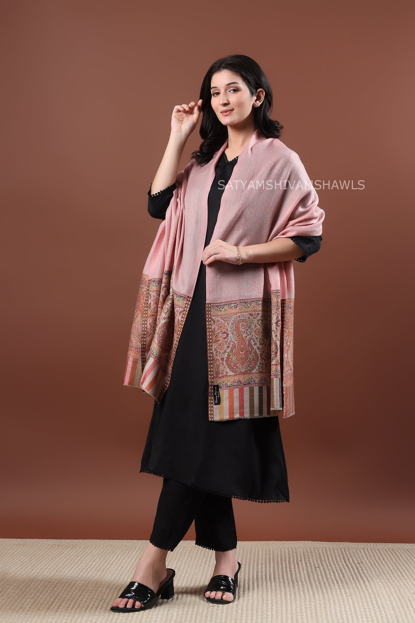 WOMENS EXTRA FINE WOOL SHAWL, WOVEN PALLA, AZTEC DESIGN,WARM AND LIGHT WEIGHT