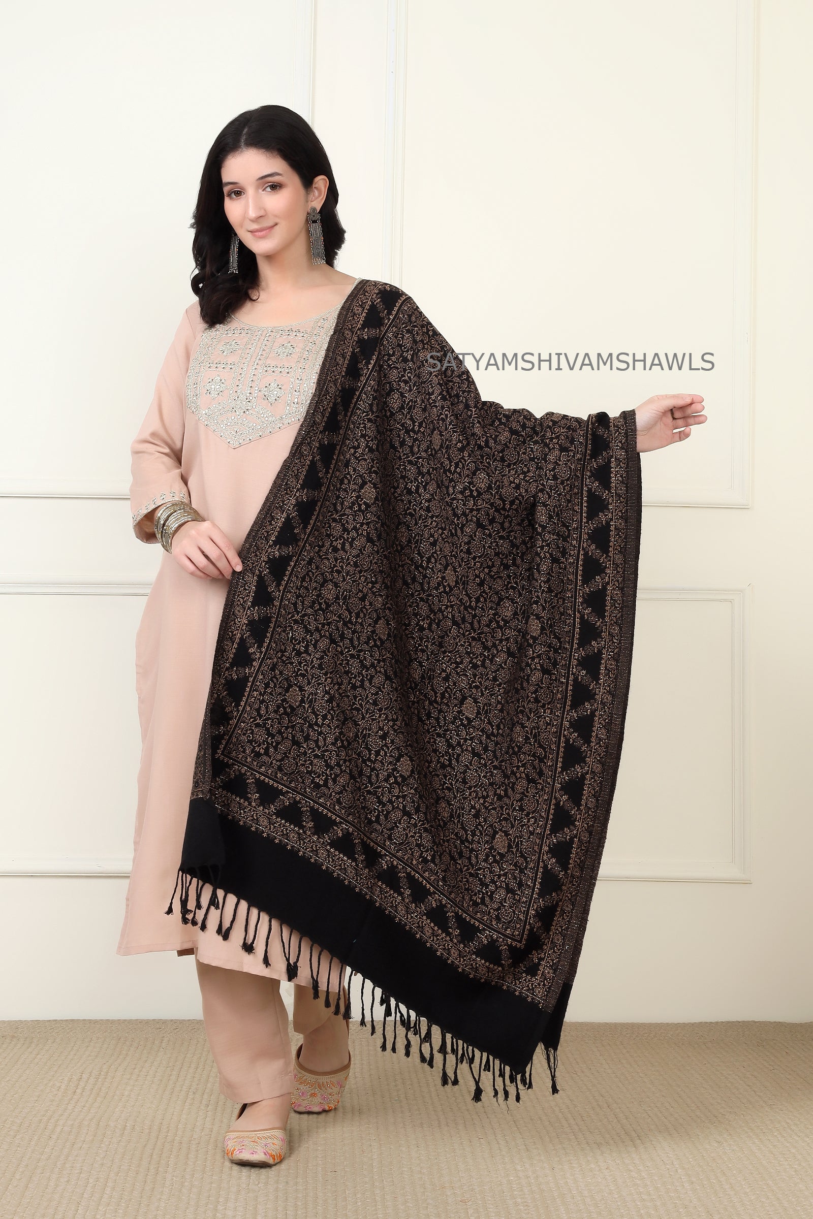pure wool zari weaved stole,black