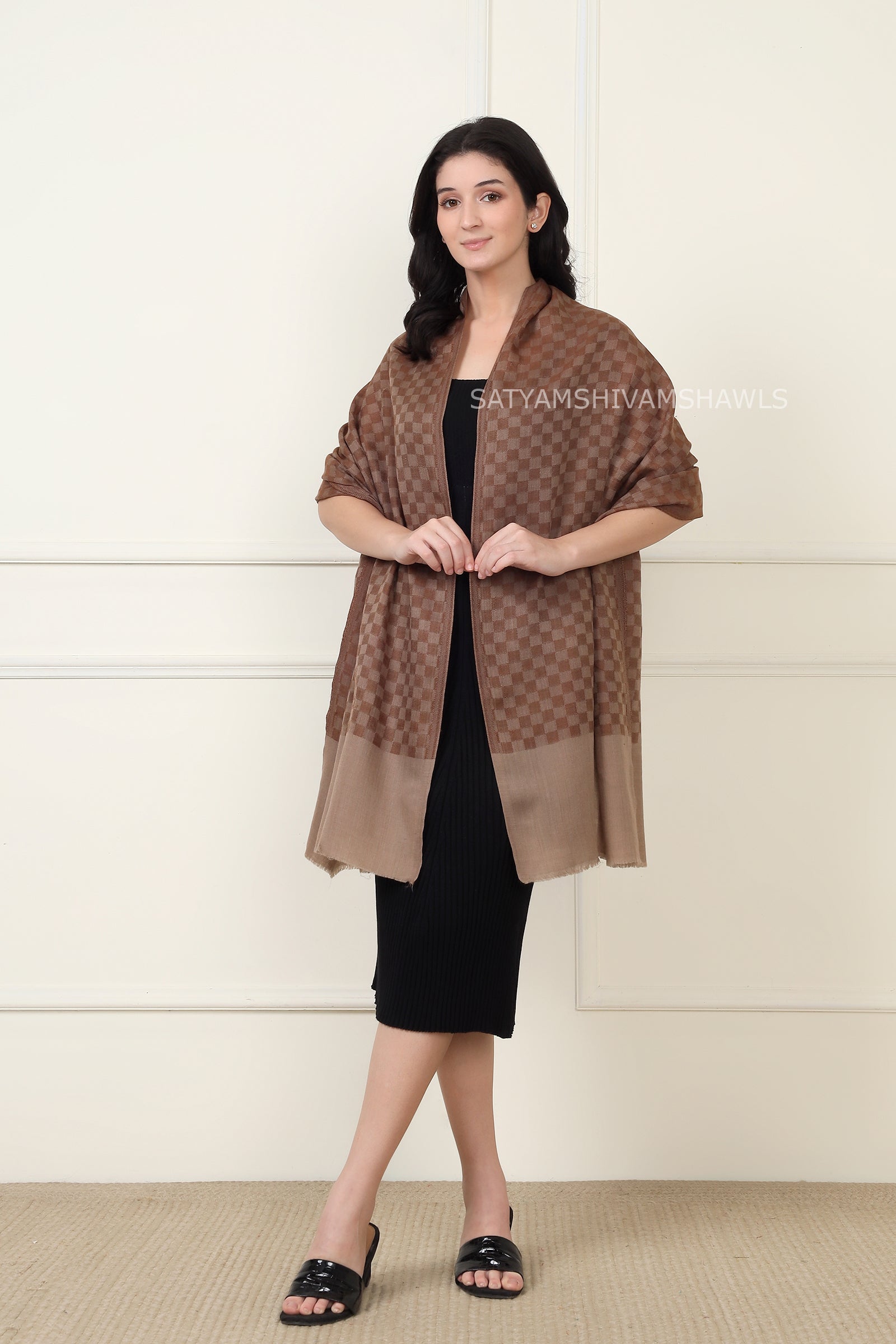 Extra fine wool mist check women stole,coffee