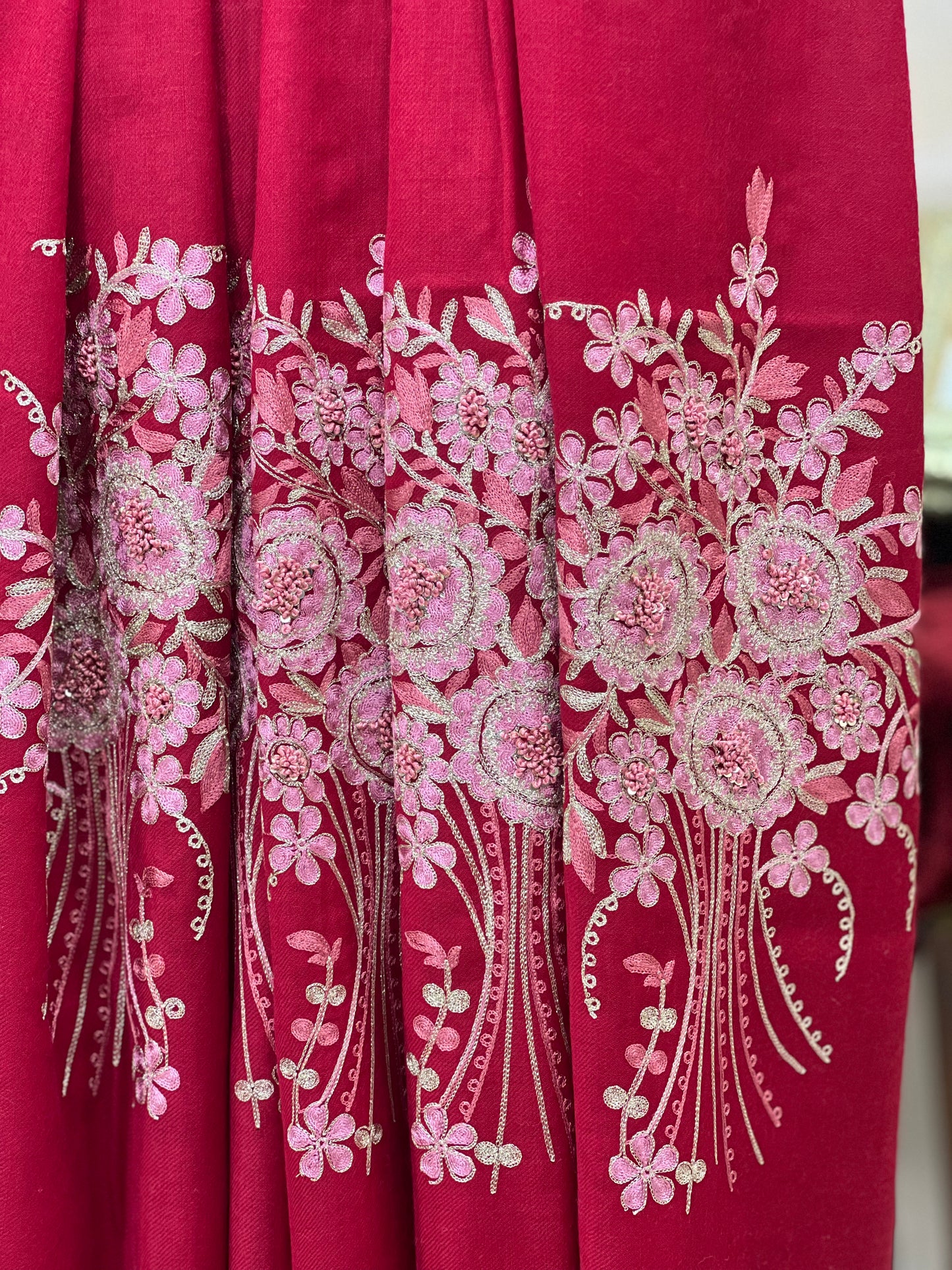 ITALIAN HAND MADE WORK  BUNCH FLOWER DESIGN  PASHMINA STOLE MEHROON