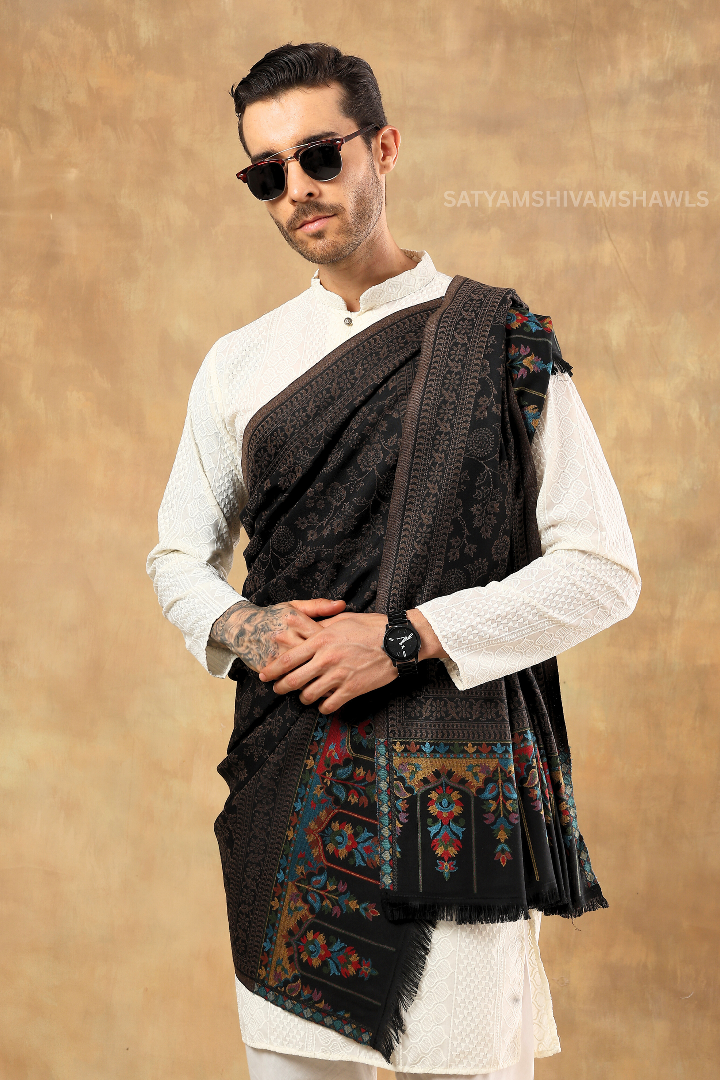 KASHIDA VINTAGE KANI WEAVED PALLA SHAWL,WARM AND SOFT,WARM BLACK COLOUR