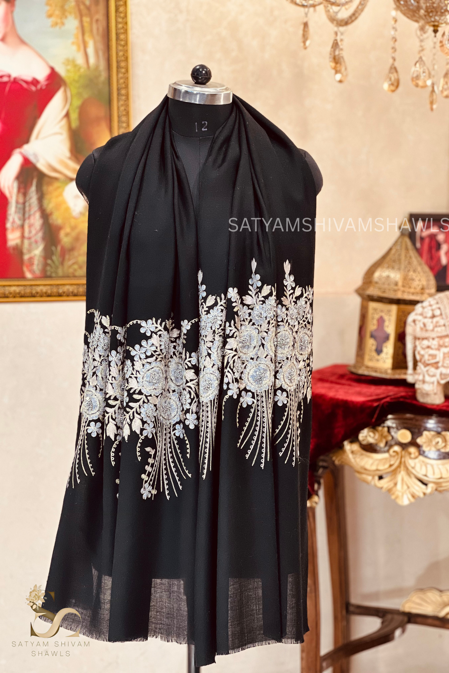 ITALIAN HAND MADE WORK  BUNCH FLOWER DESIGN  PASHMINA STOLE