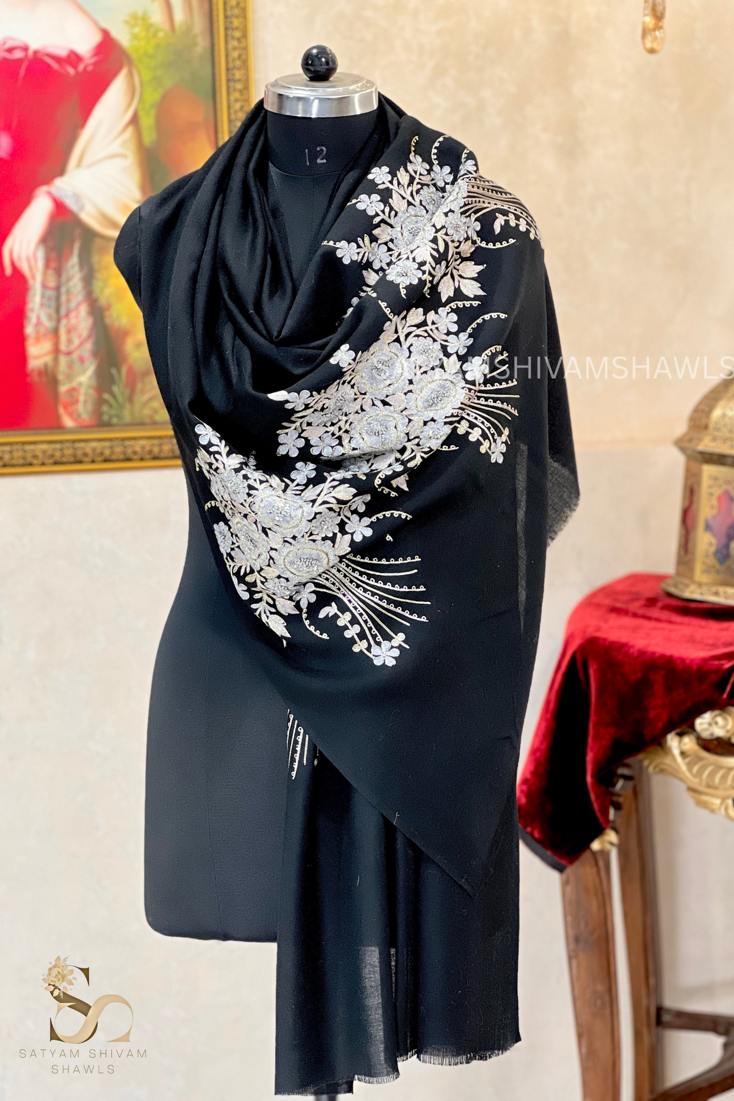 ITALIAN HAND MADE WORK  BUNCH FLOWER DESIGN  PASHMINA STOLE