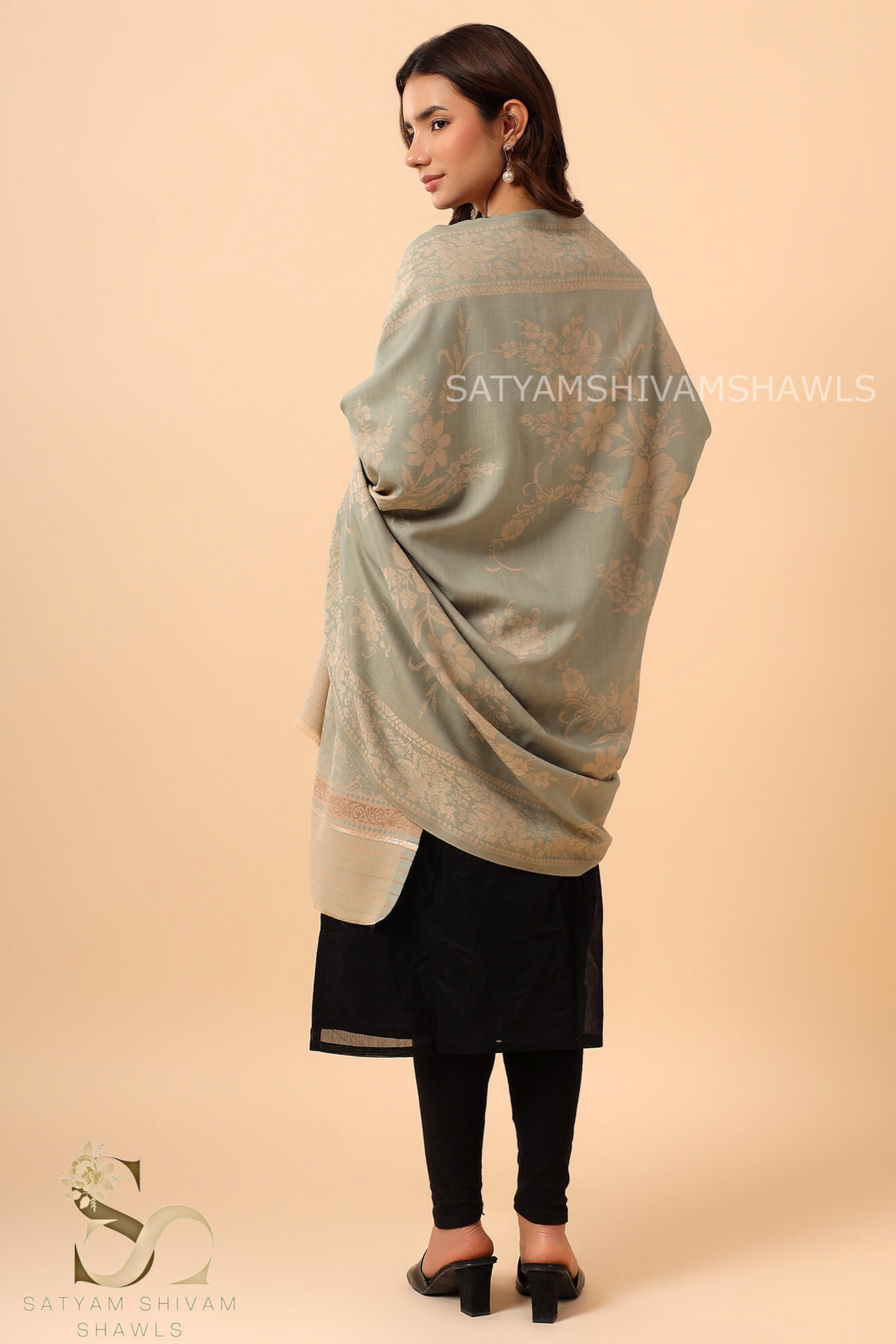 PASHMINA BLENDED WOOL REVERSIBLE SELF LOTUS DESIGN SHAWL