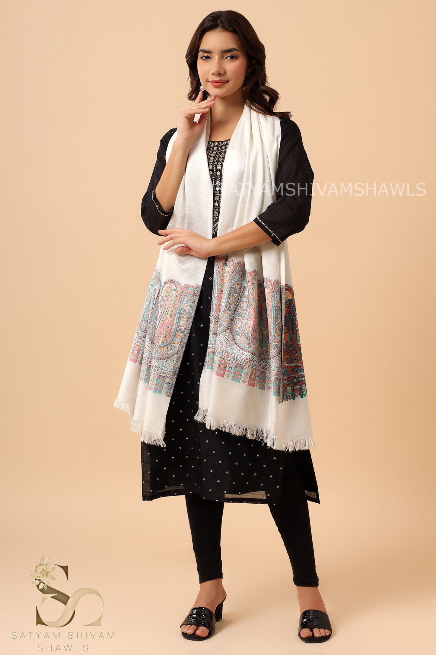 ANAQAT VINTAGE PAISLEY PALLA KANI WOMENS STOLE, WHITE