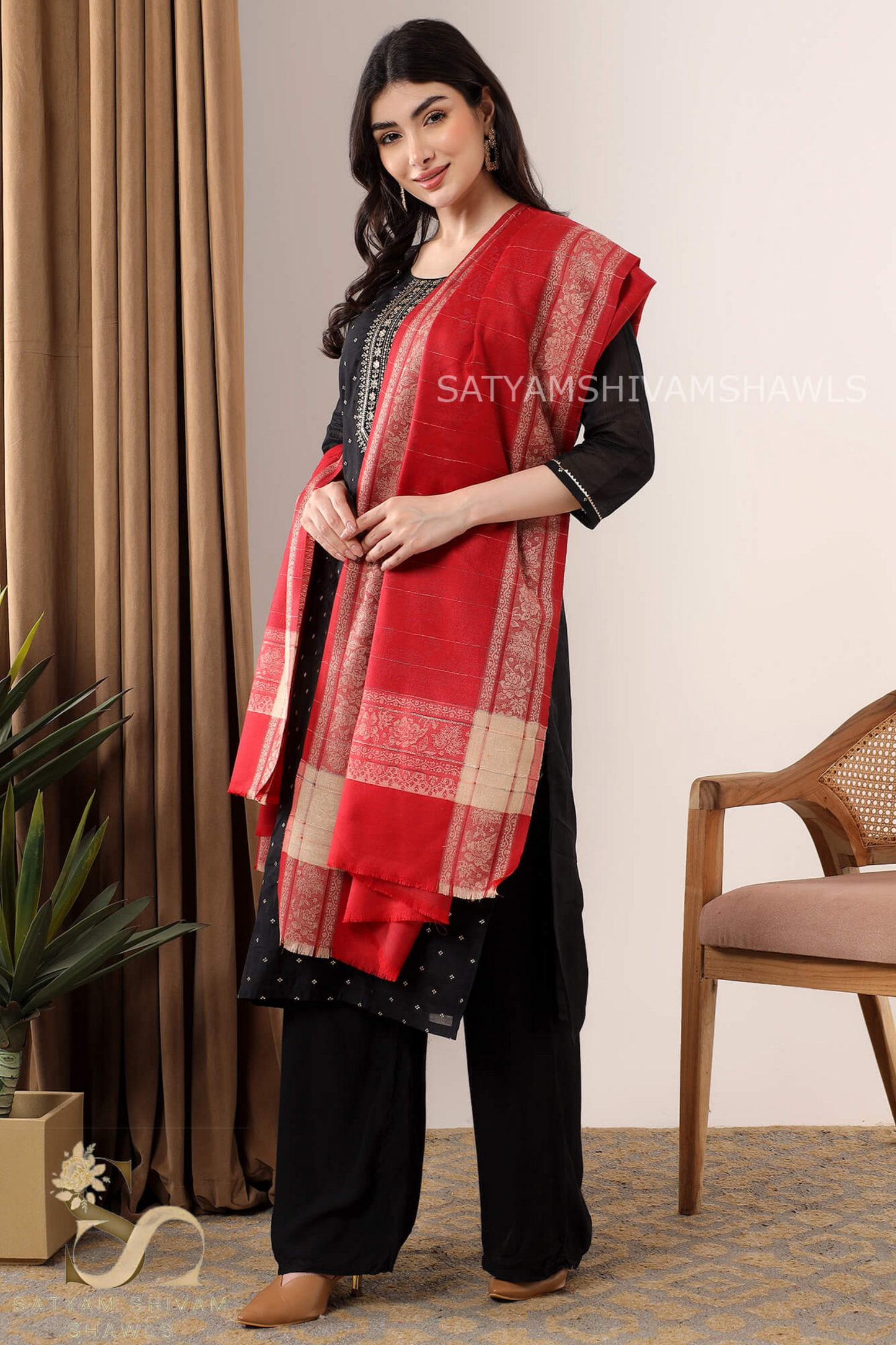 PURE WOOL REVERSIBLE BORDER WITH STRIPS DESIGN SHAWL ,MEHROON