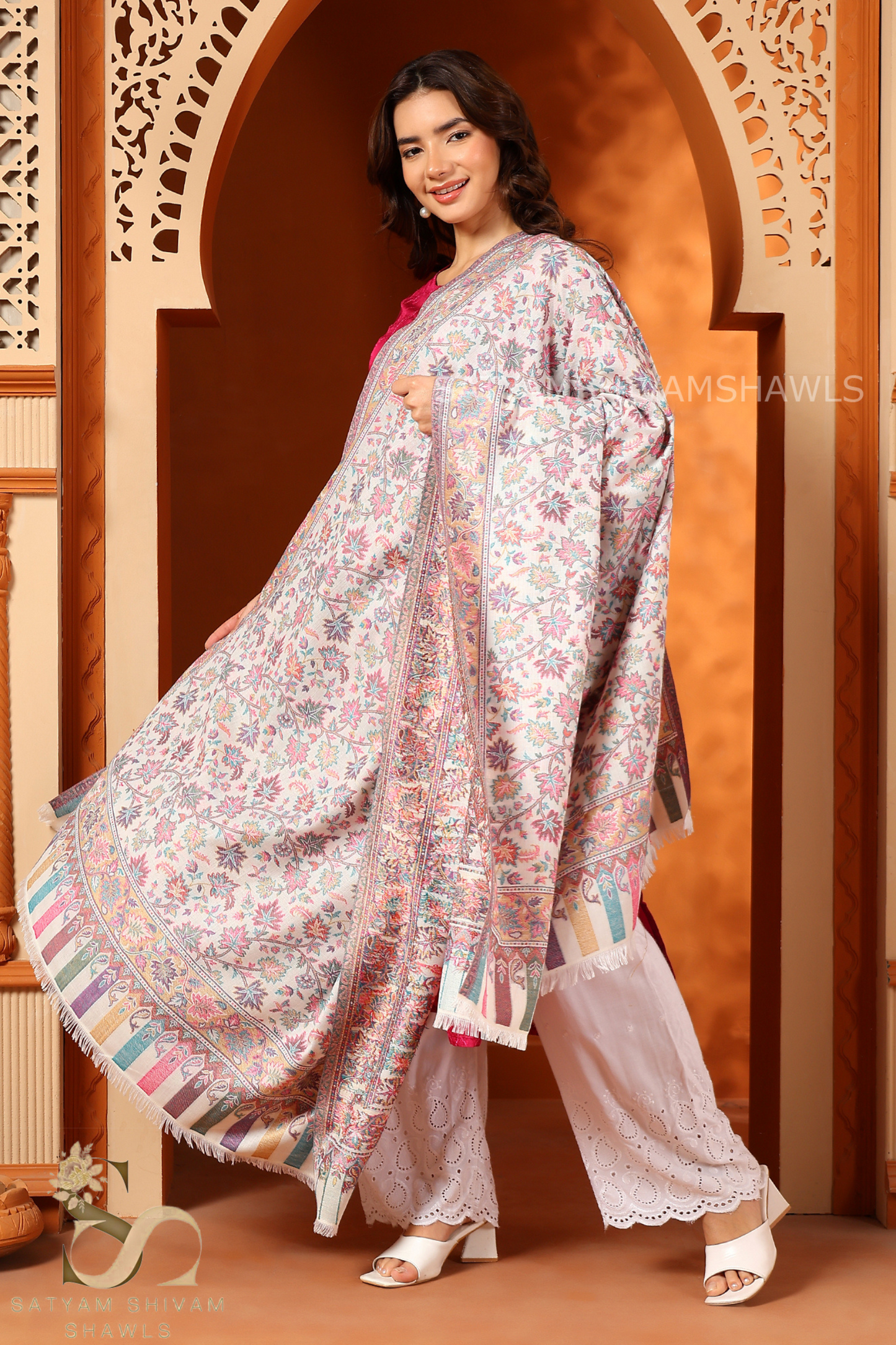 PURE WOOL ETHNIC KASHMIRI CHINAR DESIGN KANI SHAWL, Light Weight, Soft And Warm, White