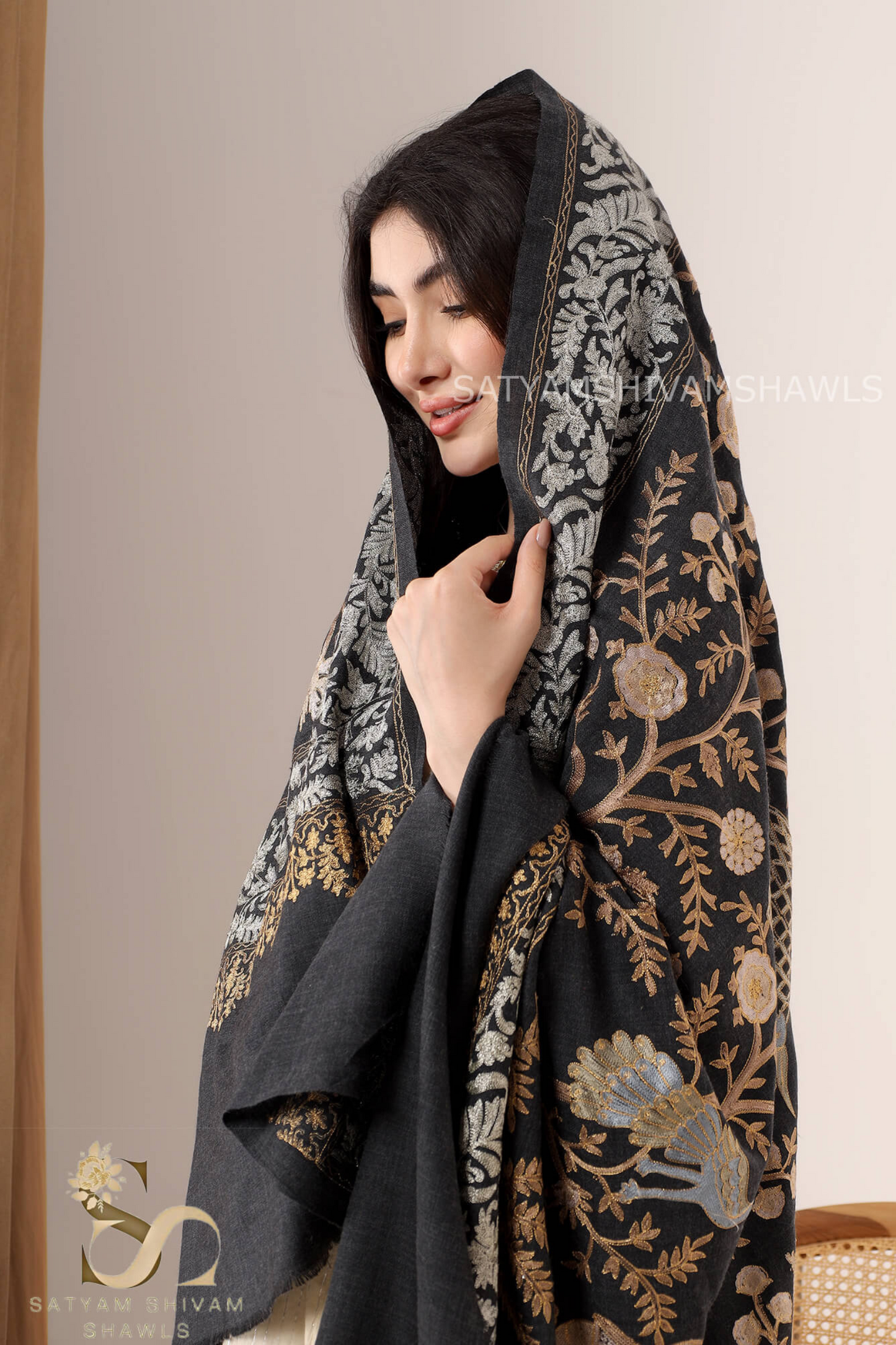 "SHIKAAR-E-KASHMIR" TILLA EMBRODIERY FINE PASHMINA WOOL, WARM AND SOFT,