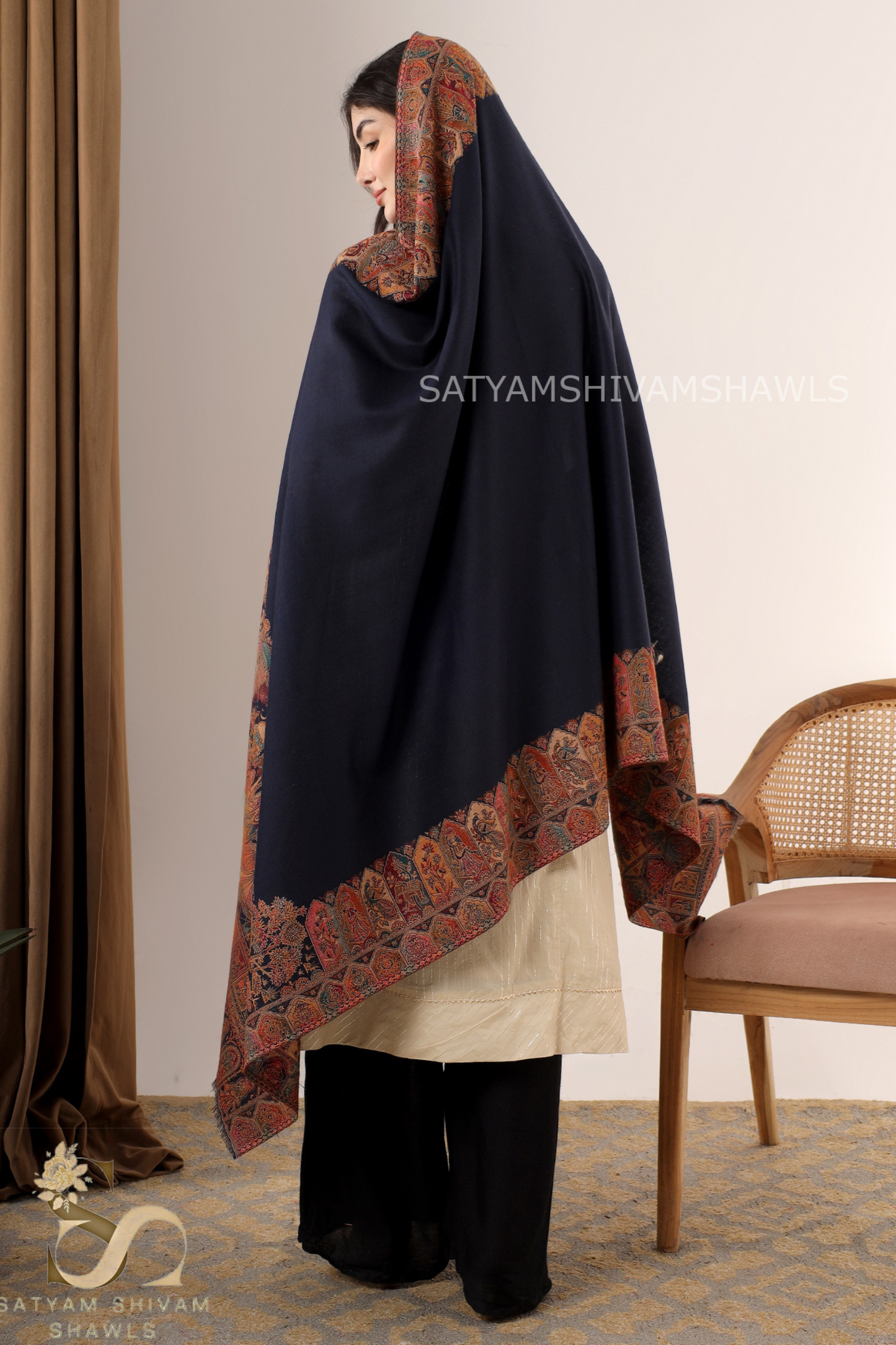 TAJ SAKHIYAAN  KANI BORDER WEAVE SHAWL, SOFT, WARM AND LIGHT WEIGHT,NAVY BLUE