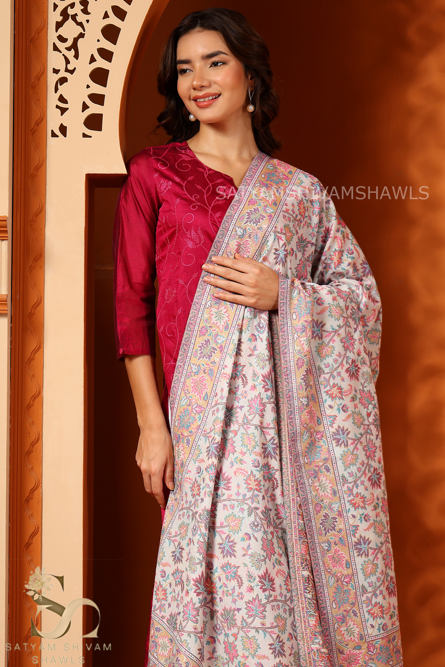 PURE WOOL ETHNIC KASHMIRI CHINAR DESIGN KANI SHAWL, Light Weight, Soft And Warm, White