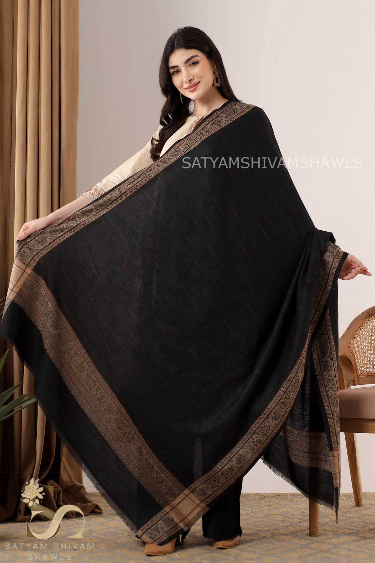 PURE WOOL REVERSIBLE BORDER WITH STRIPS DESIGN SHAWL ,BLACK