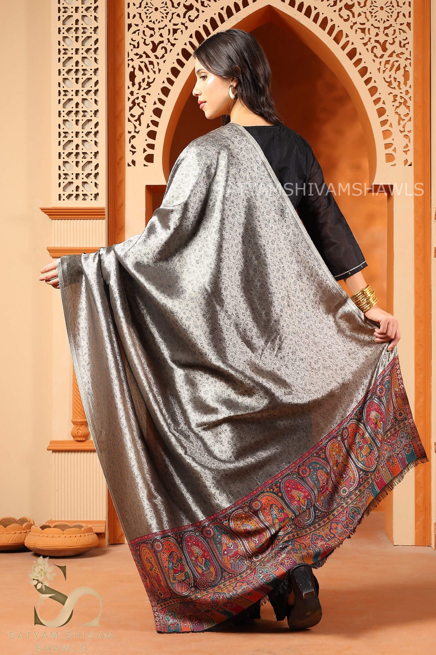 "Shaam-e-Mughal" TWILIGHT REVERSIBLE MUGHAL PALLA DESIGN SHAWL,