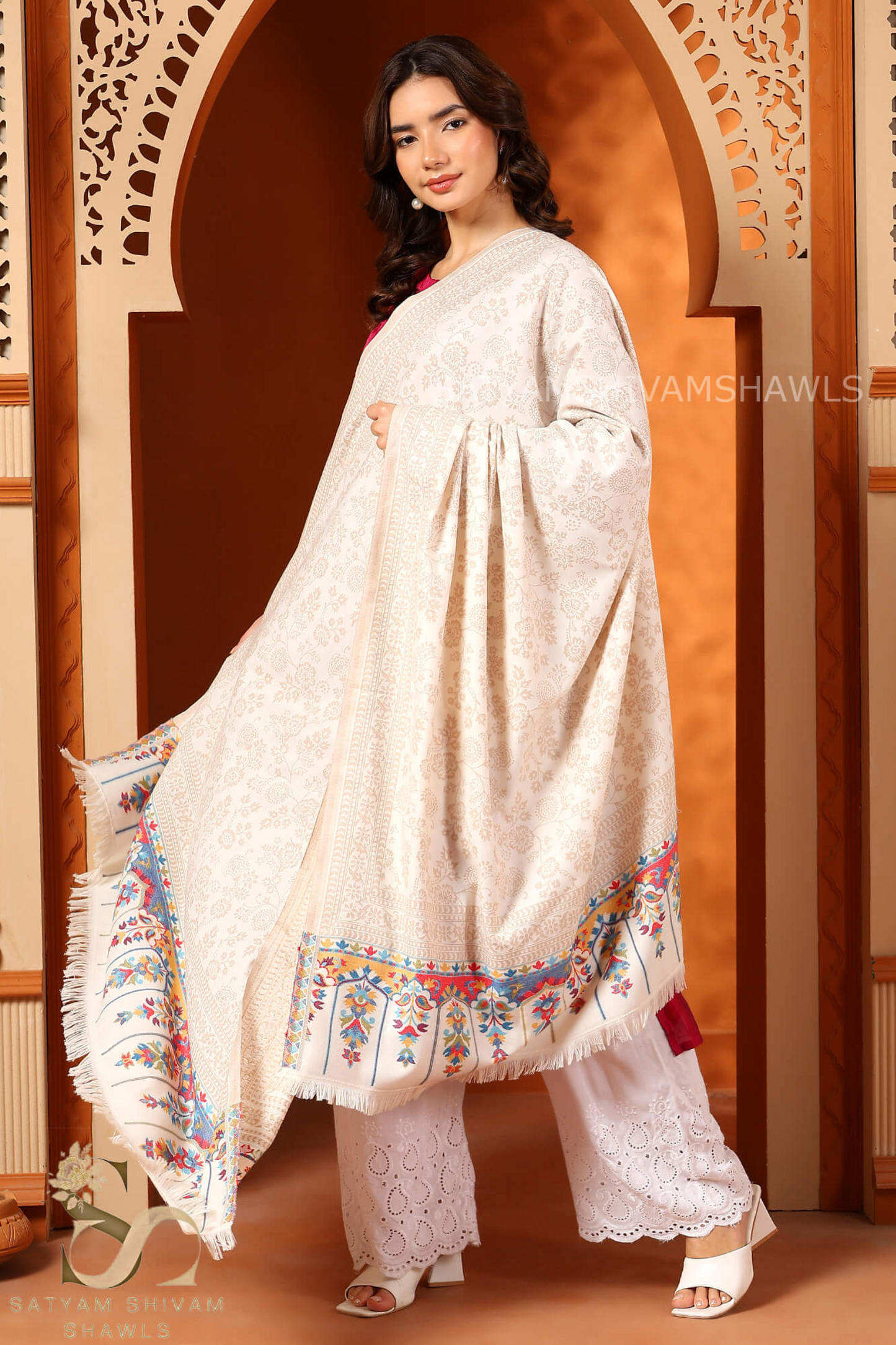 PURE WOOL ETHNIC KANI WEAVED SHAWL,WARM AND SOFT,WHITE