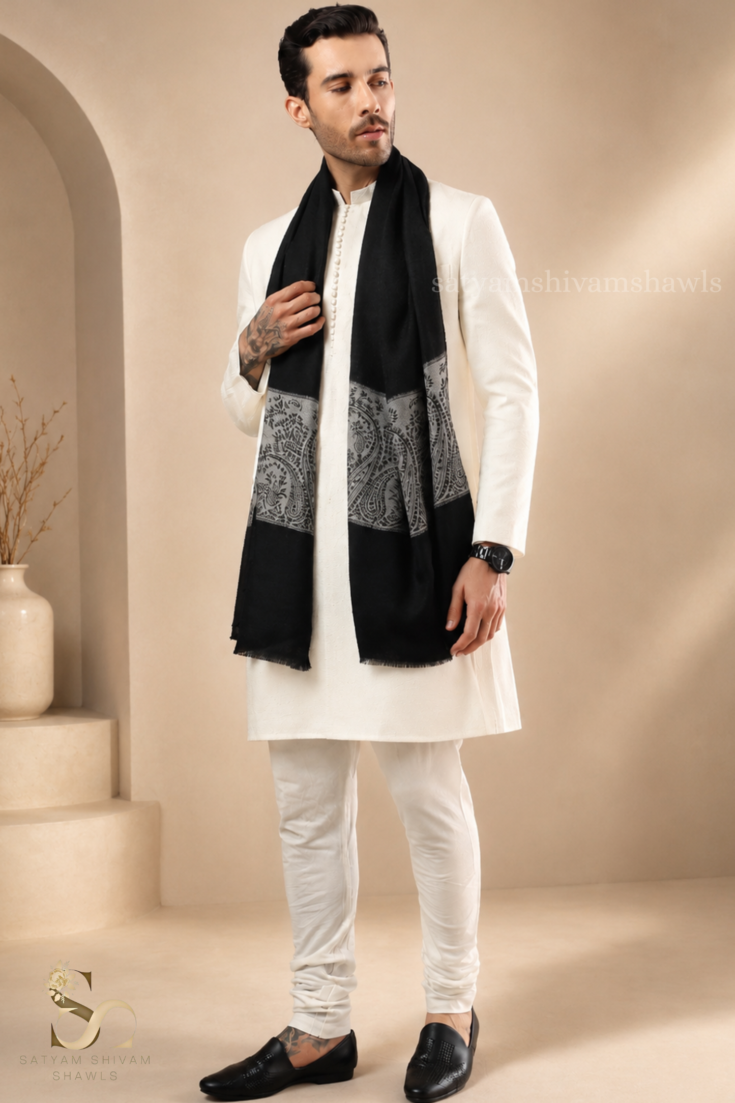 KASHMIRI BLACK  SELF WITH ROYAL SKIN PALLA LUXURY PASHMINA STOLE ,MENS