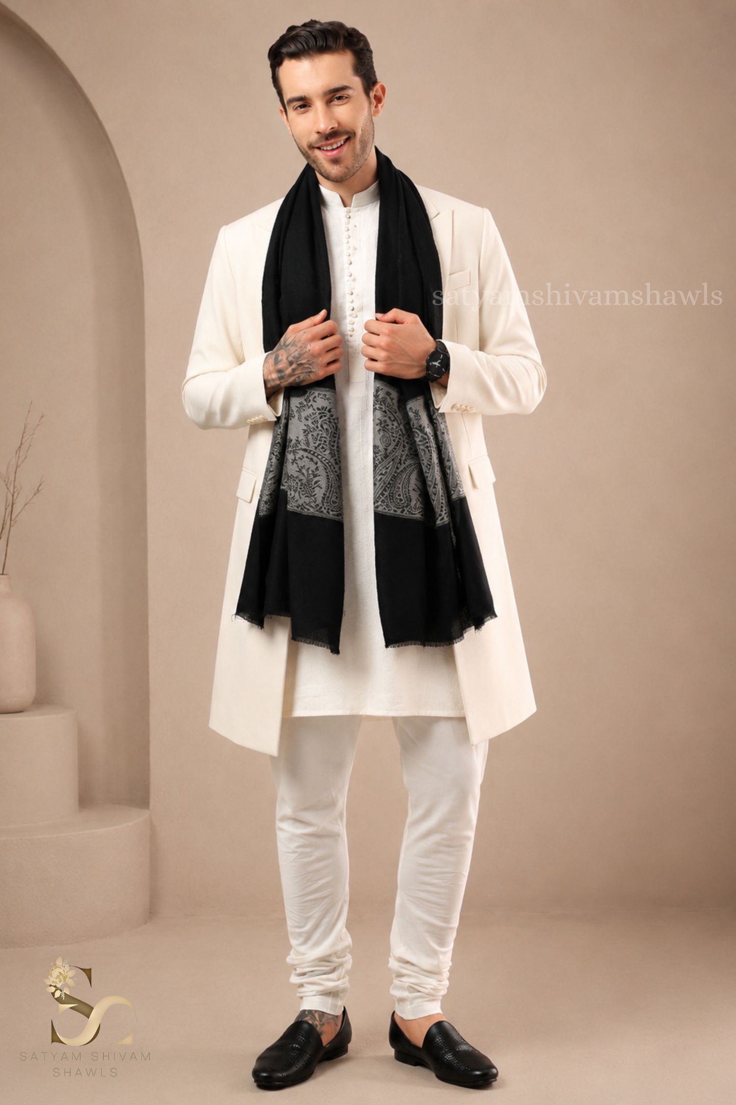 KASHMIRI BLACK  SELF WITH ROYAL SKIN PALLA LUXURY PASHMINA STOLE ,MENS