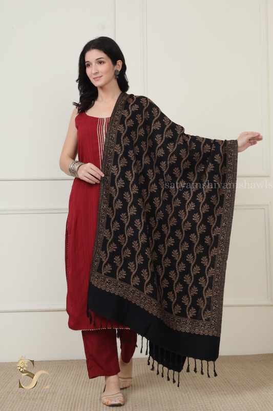 pure wool zari weaved stole,black