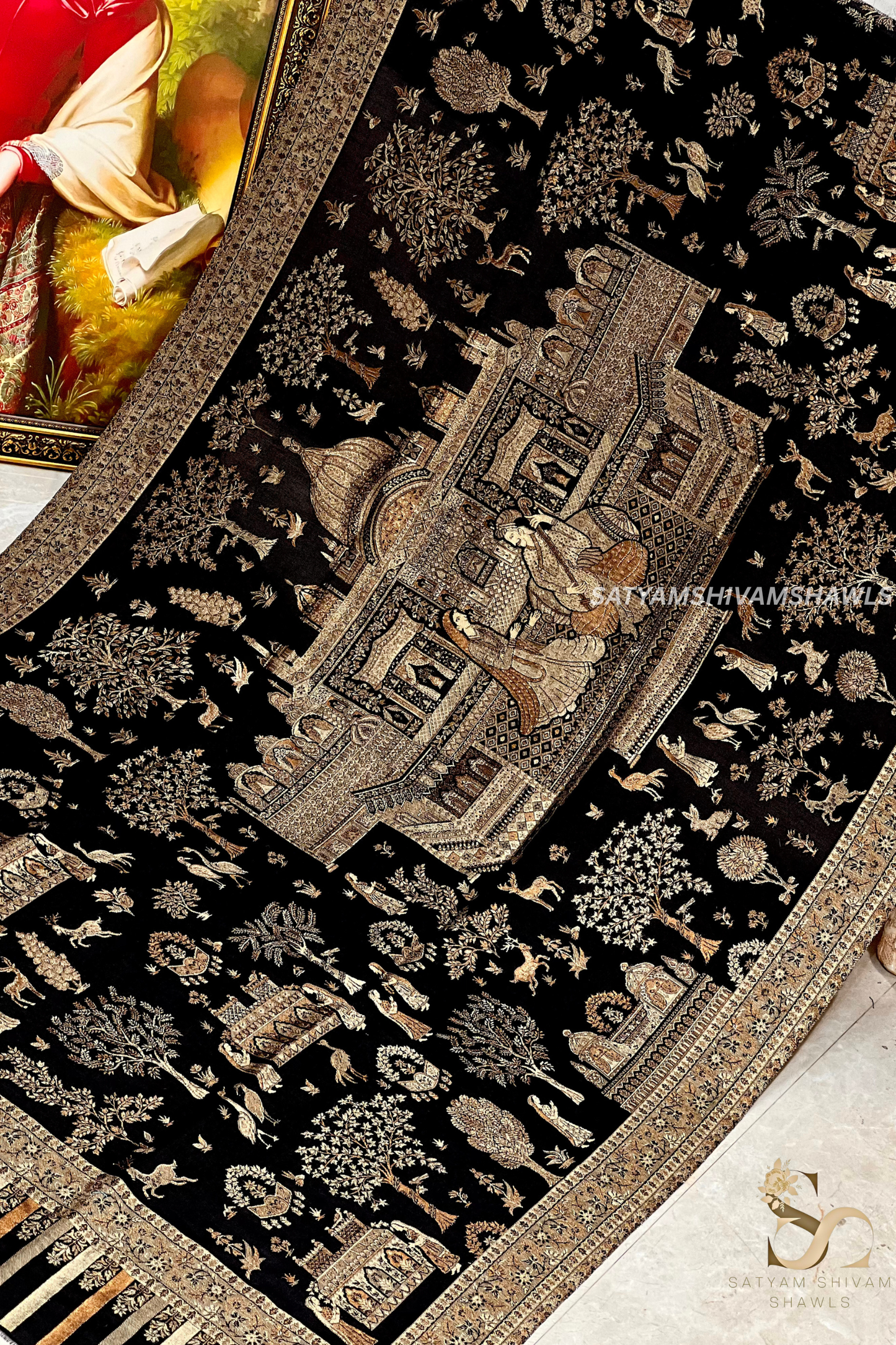 Golden Bloom Taj Mahal Shikar Desingn shawl
