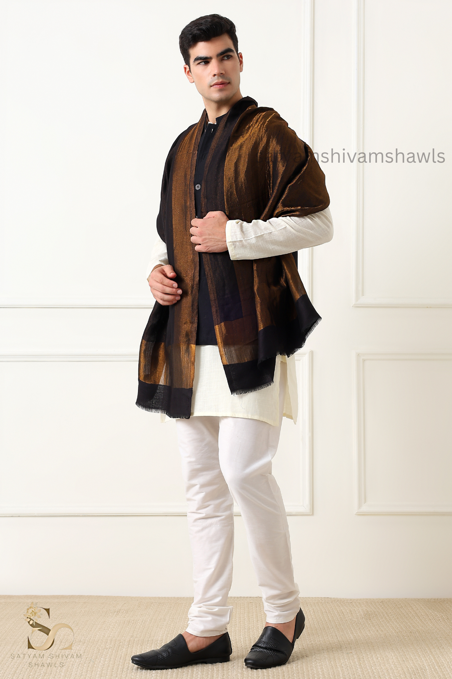 Mens reversible moonlight zari border fine wool Stole