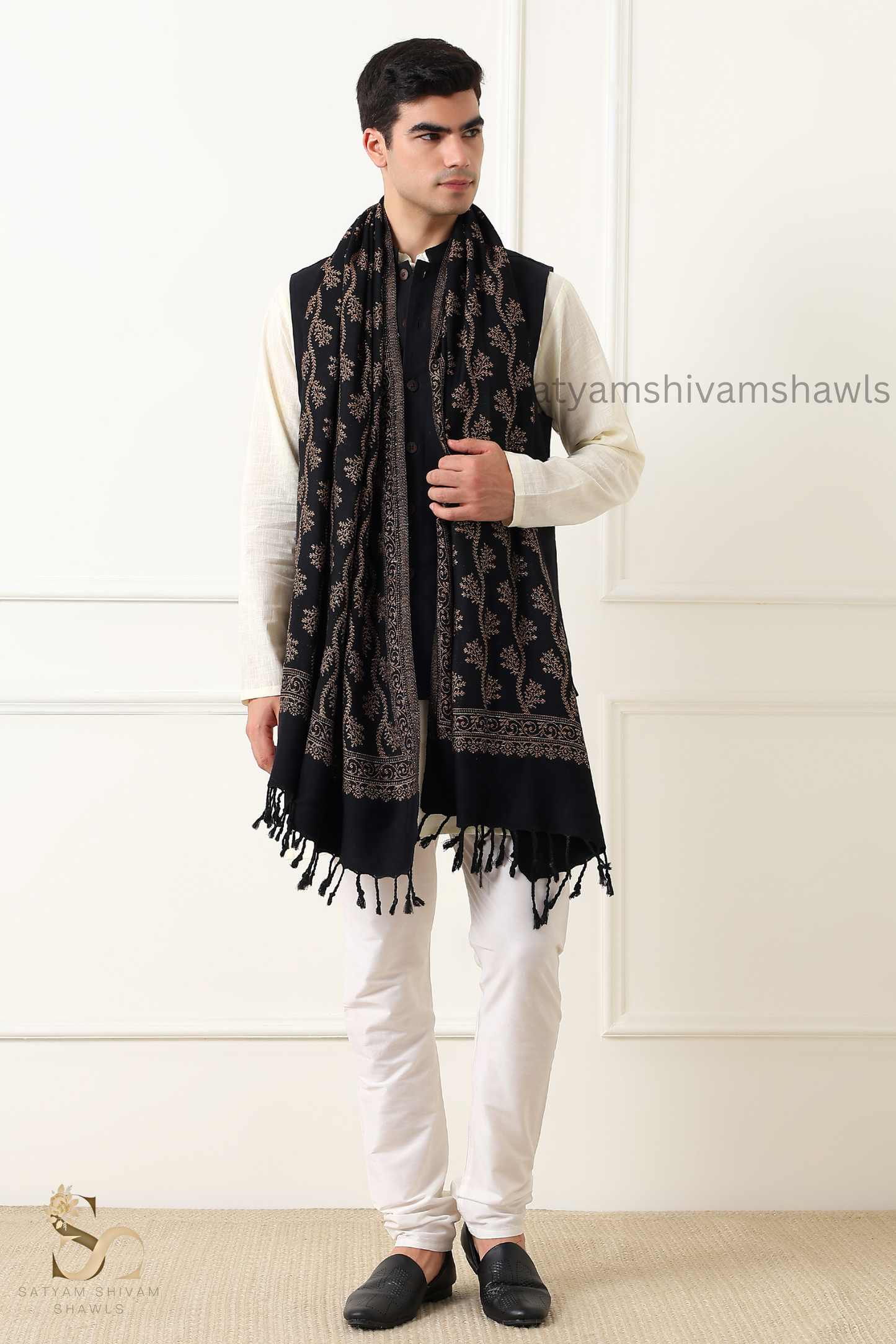 Mens pure wool zari weaved stole,black