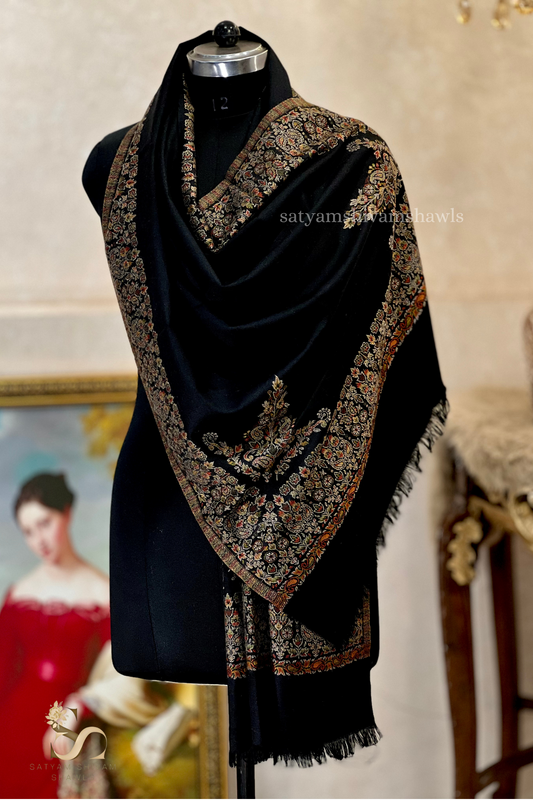 The heritage kunj pure wool border bloom kani weaved stole