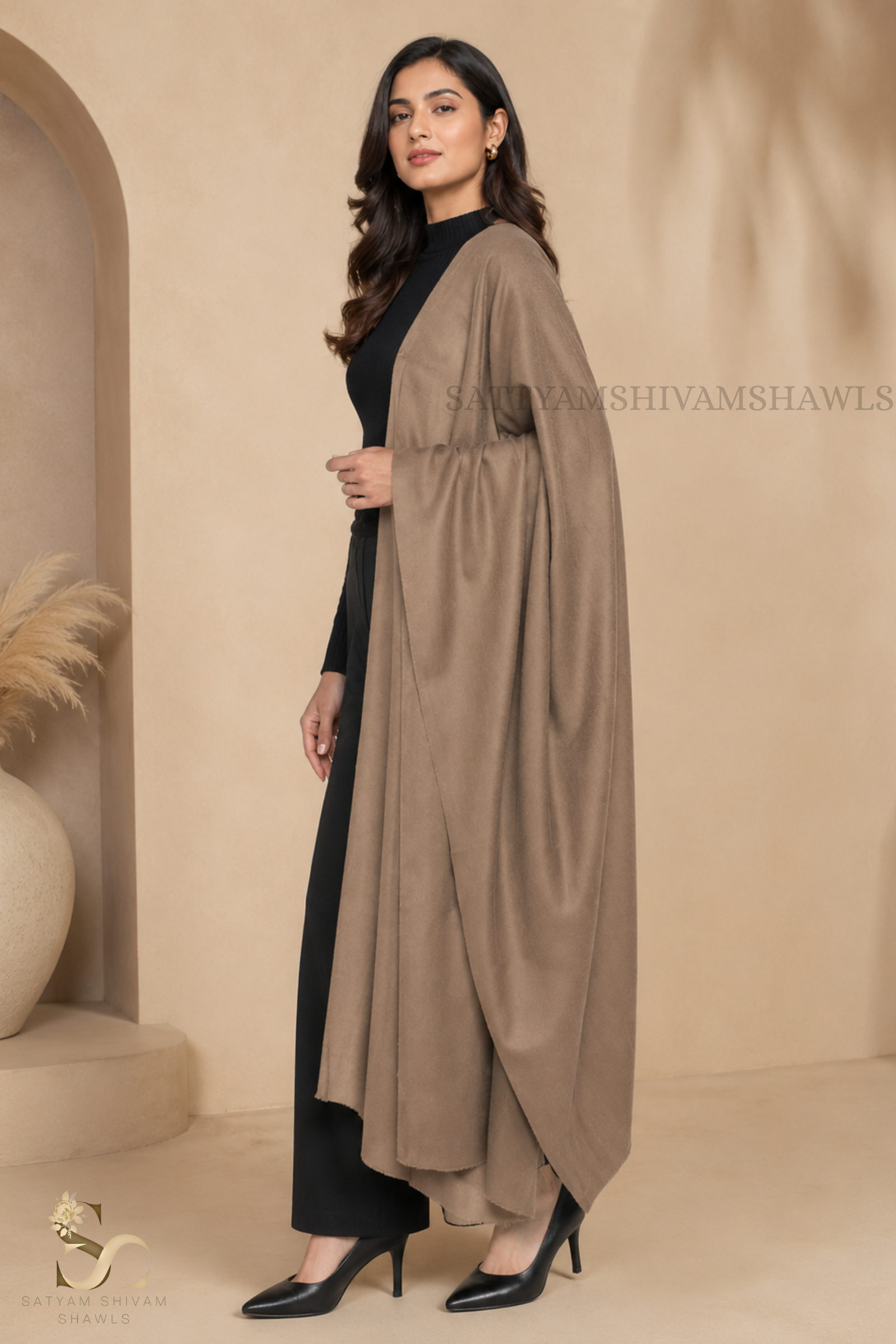 WOMENS PURE WOOL SHAWL ,SOLID PLAIN DESIGN,