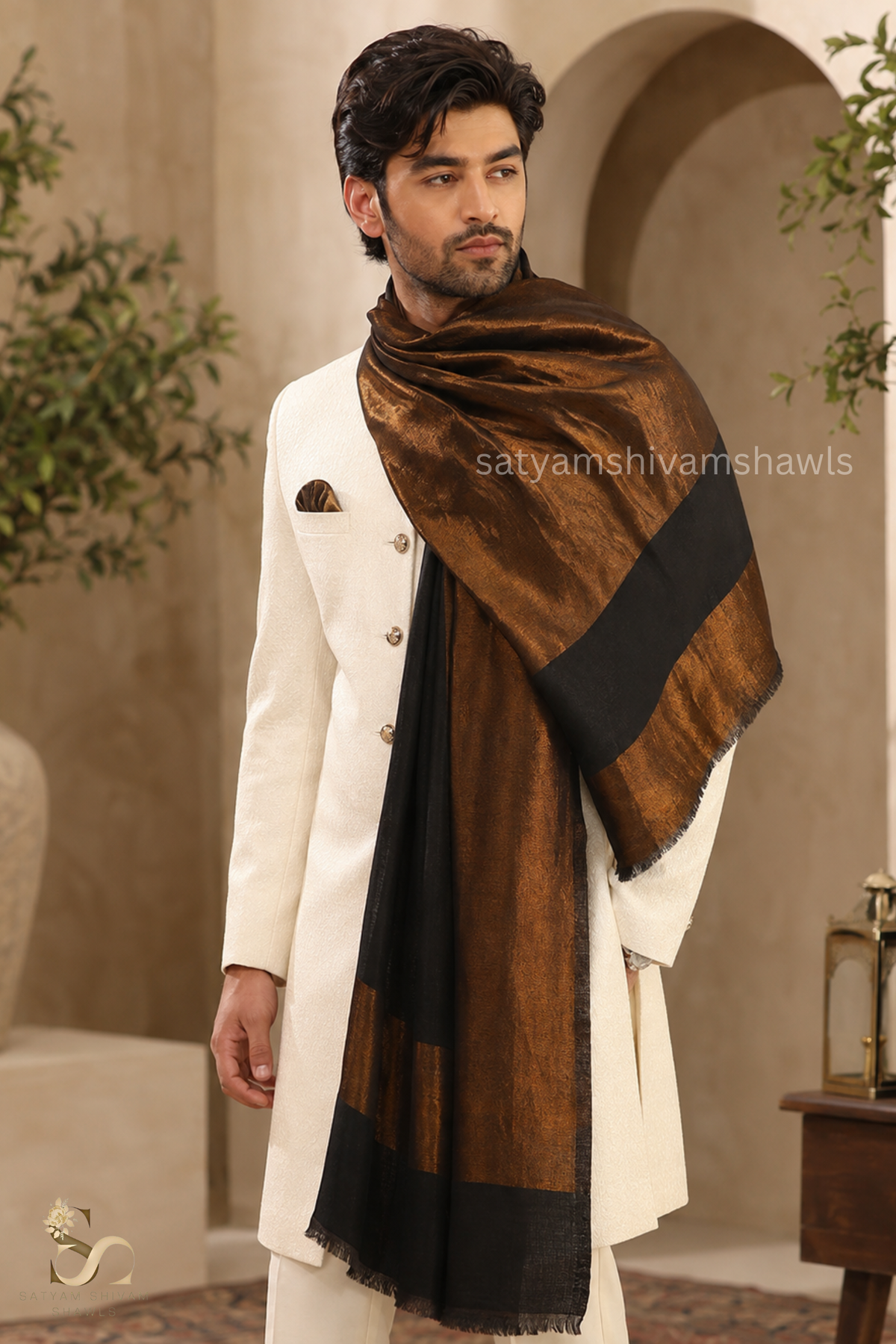 men reversible moonlight zari border fine wool Stole