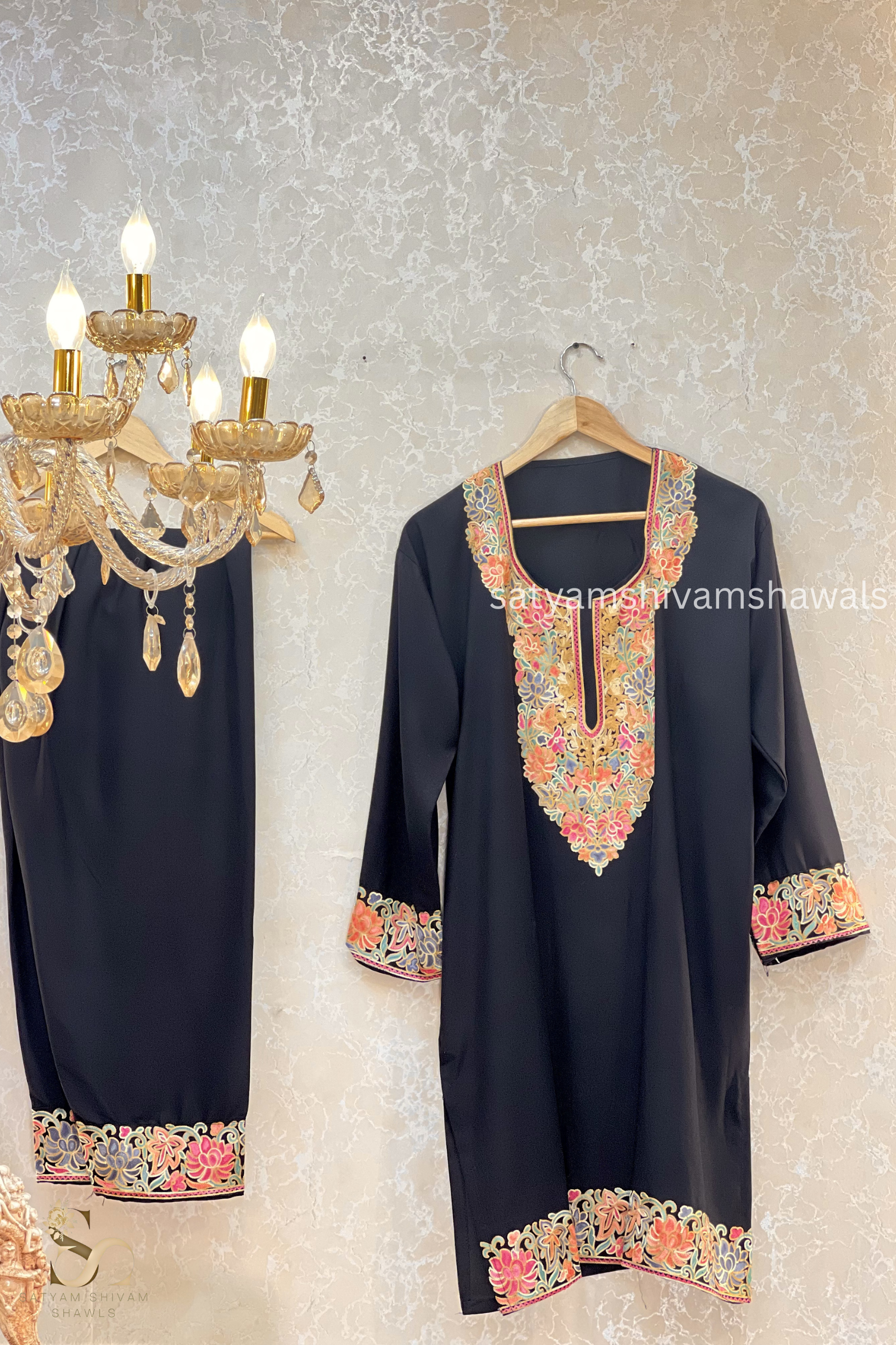KASHMIRI NALKI  MULTI  EMROIDERY COAT SET BLACK  COLOUR