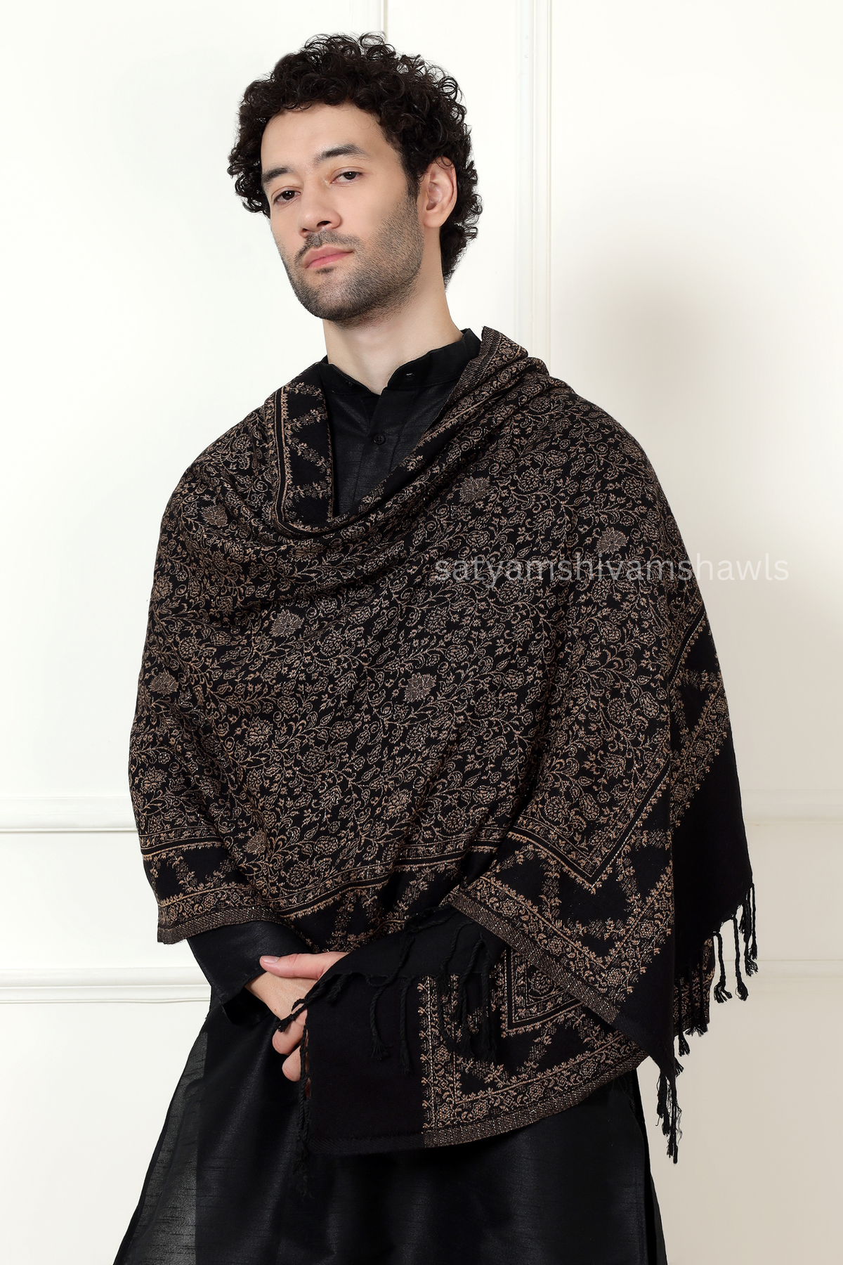 pure wool zari weaved stole,black