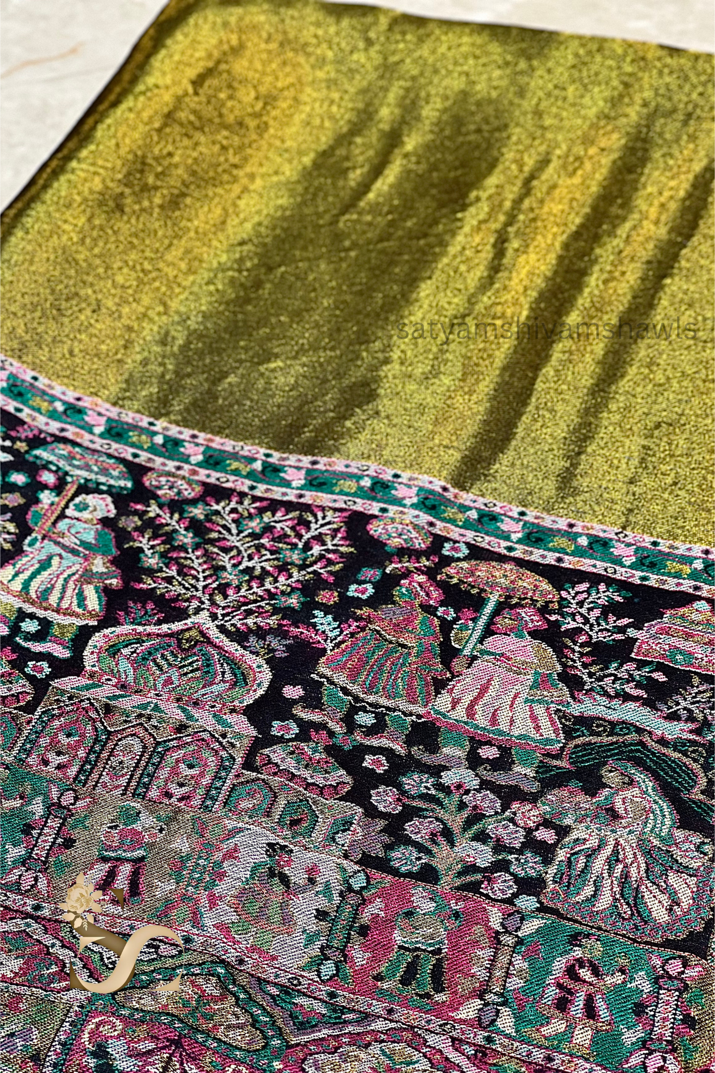 Twilight moonlight reversible kani palla stole, soft & warm,black