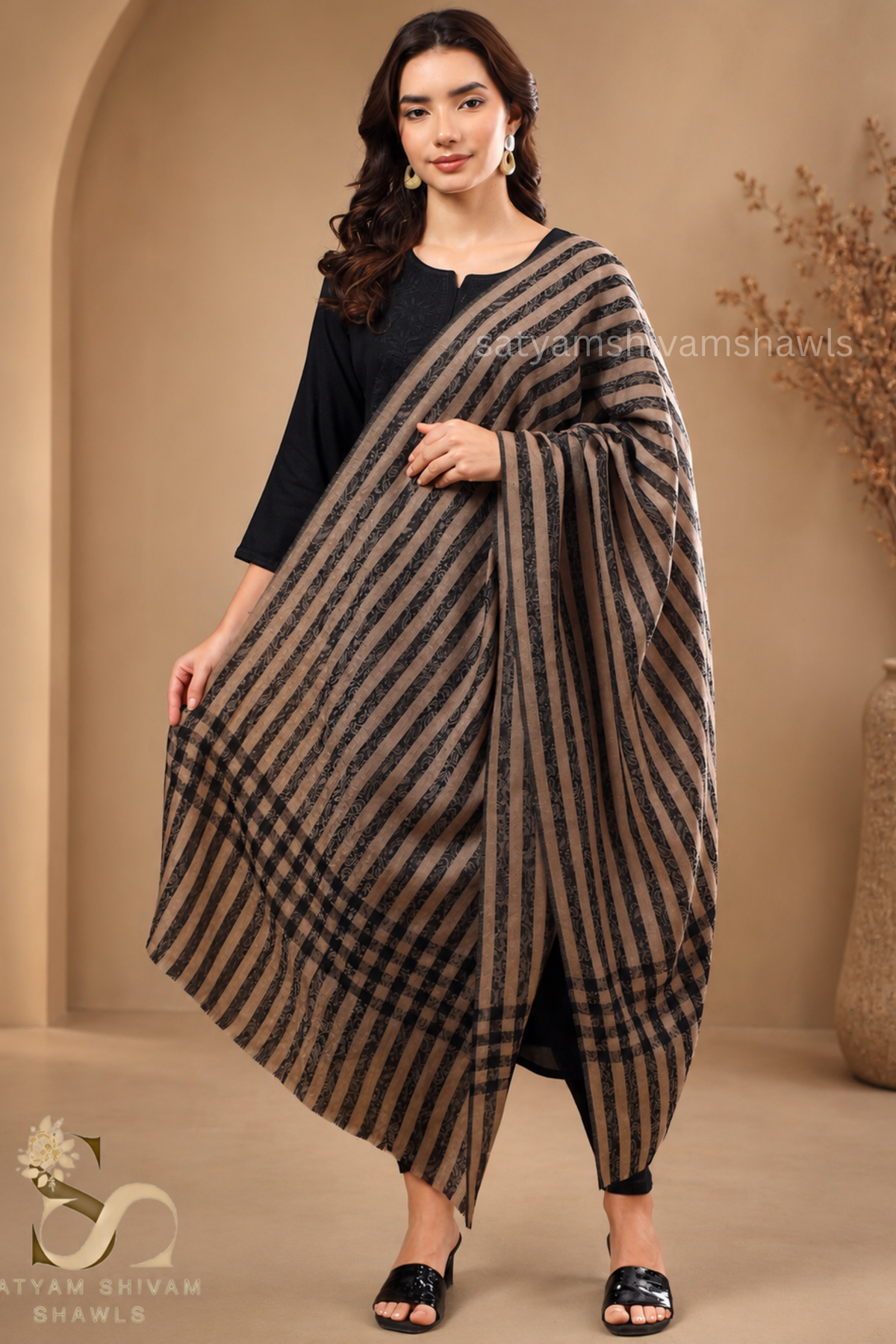 SMOKEY SELF CHECK STRIPS LUXURY PASHMINA  STOLE, BLACK TOOSH