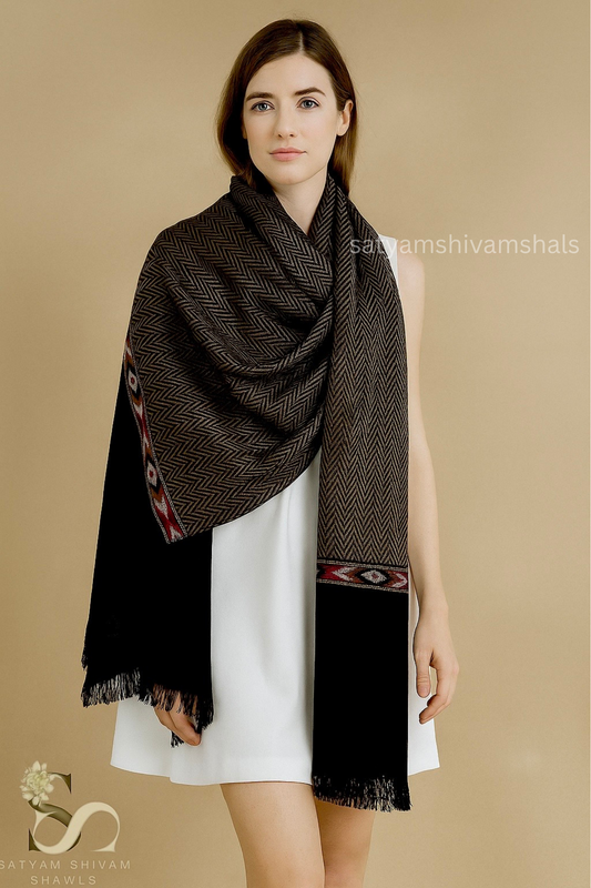 Kullu palla with self zig zag pattern women stole,black