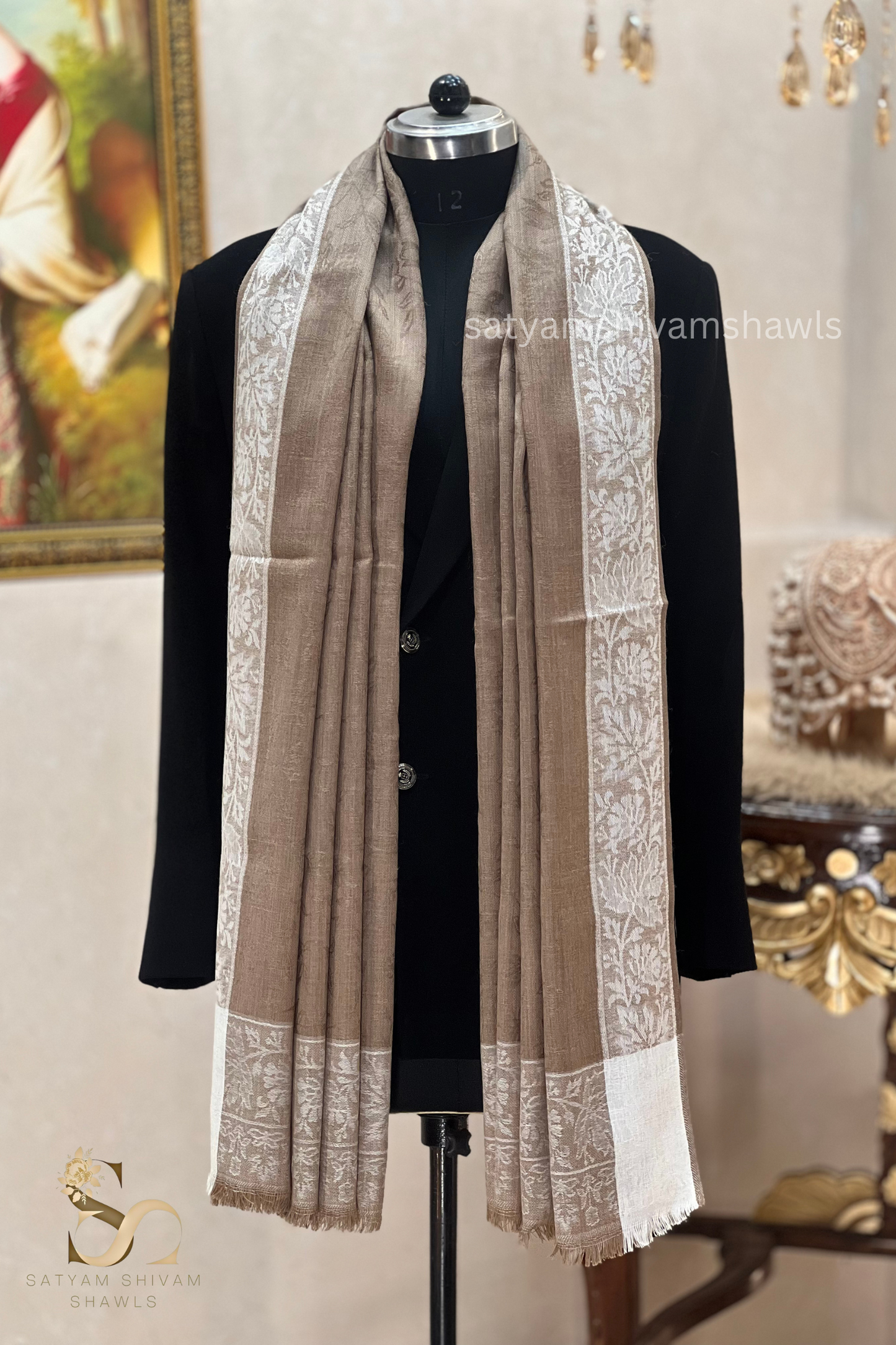 PURE WOOL REVERSIBLE SELF BORDER DESIGN SHAWL ,TOOSH