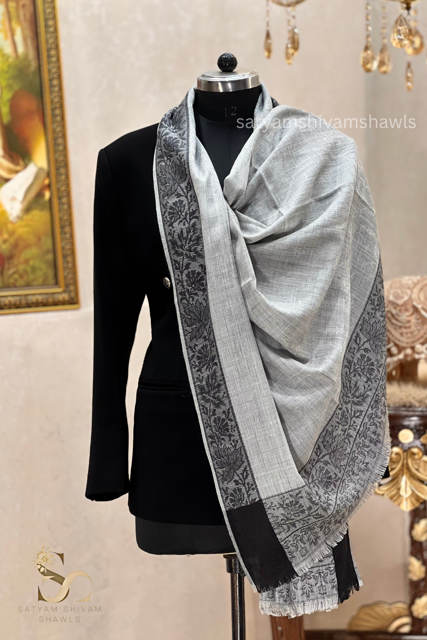 PURE WOOL REVERSIBLE SELF BORDER DESIGN SHAWL ,GREY